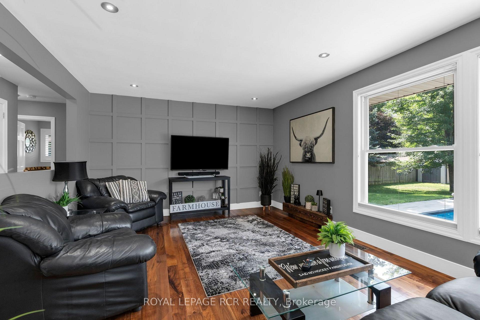 Photo 6 of 20 Douglas Drive, New Tecumseth, Alliston — HOMEH