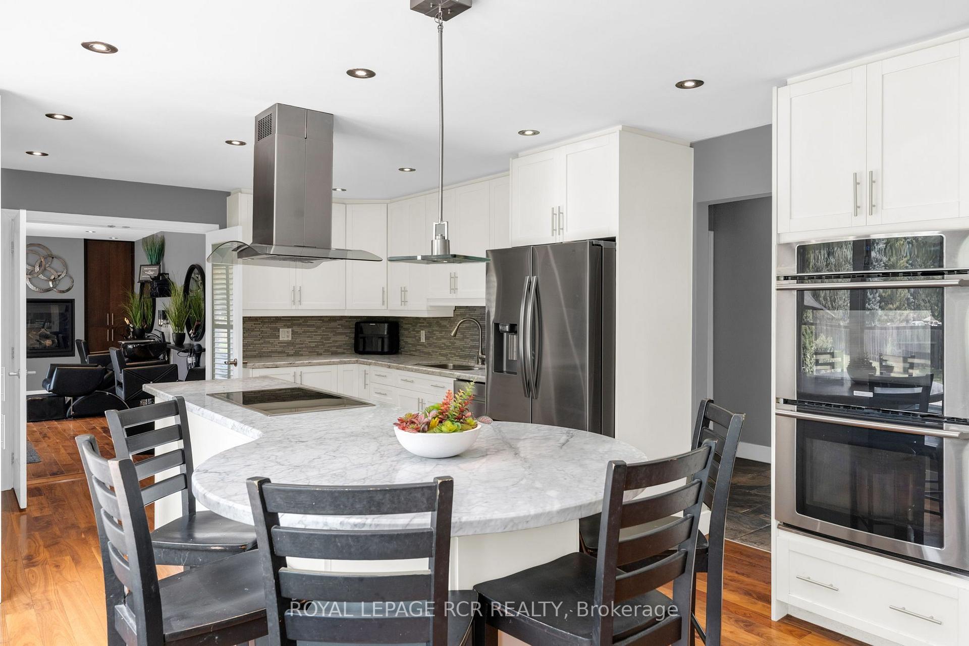 Photo 12 of 20 Douglas Drive, New Tecumseth, Alliston — HOMEH