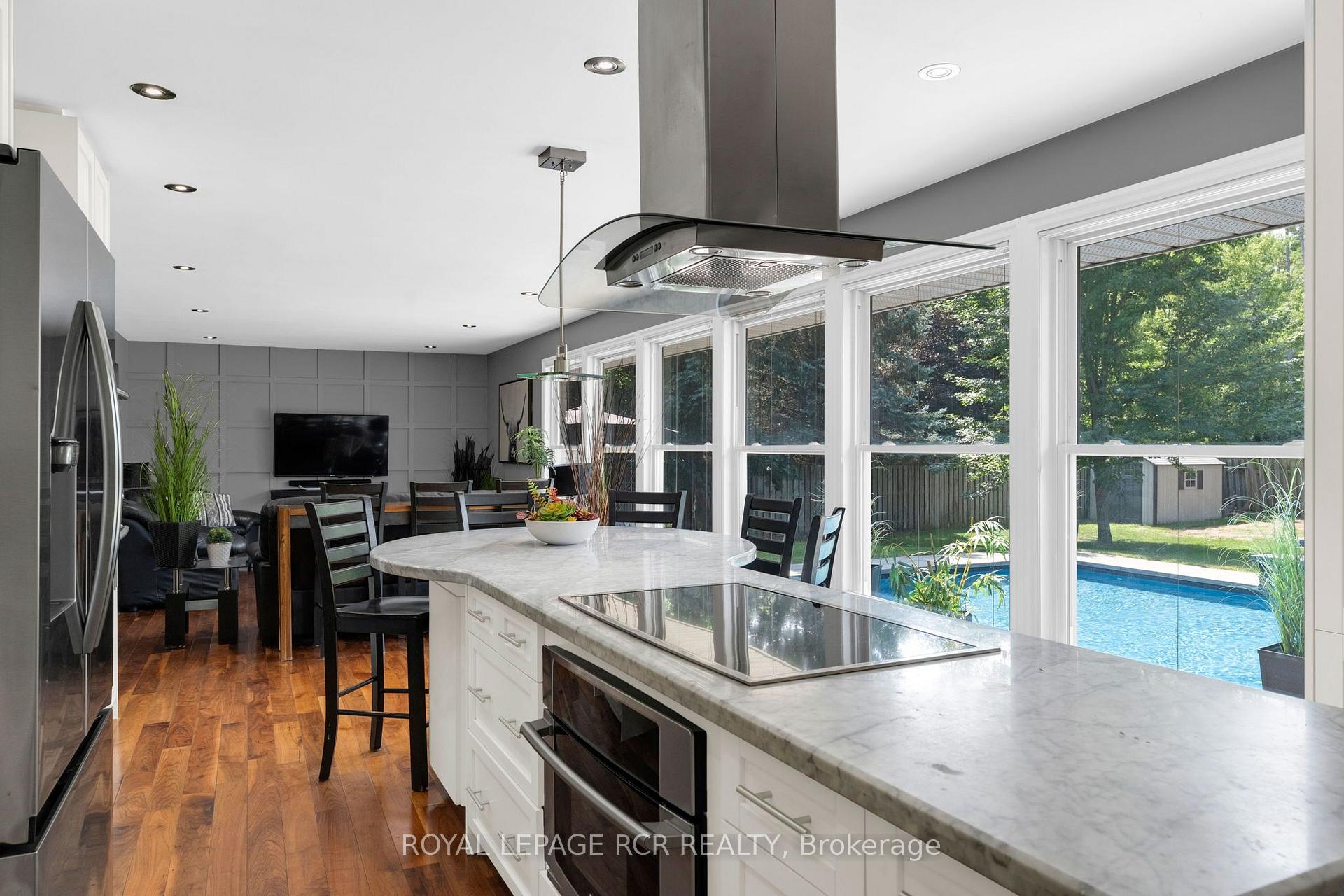 Photo 14 of 20 Douglas Drive, New Tecumseth, Alliston — HOMEH