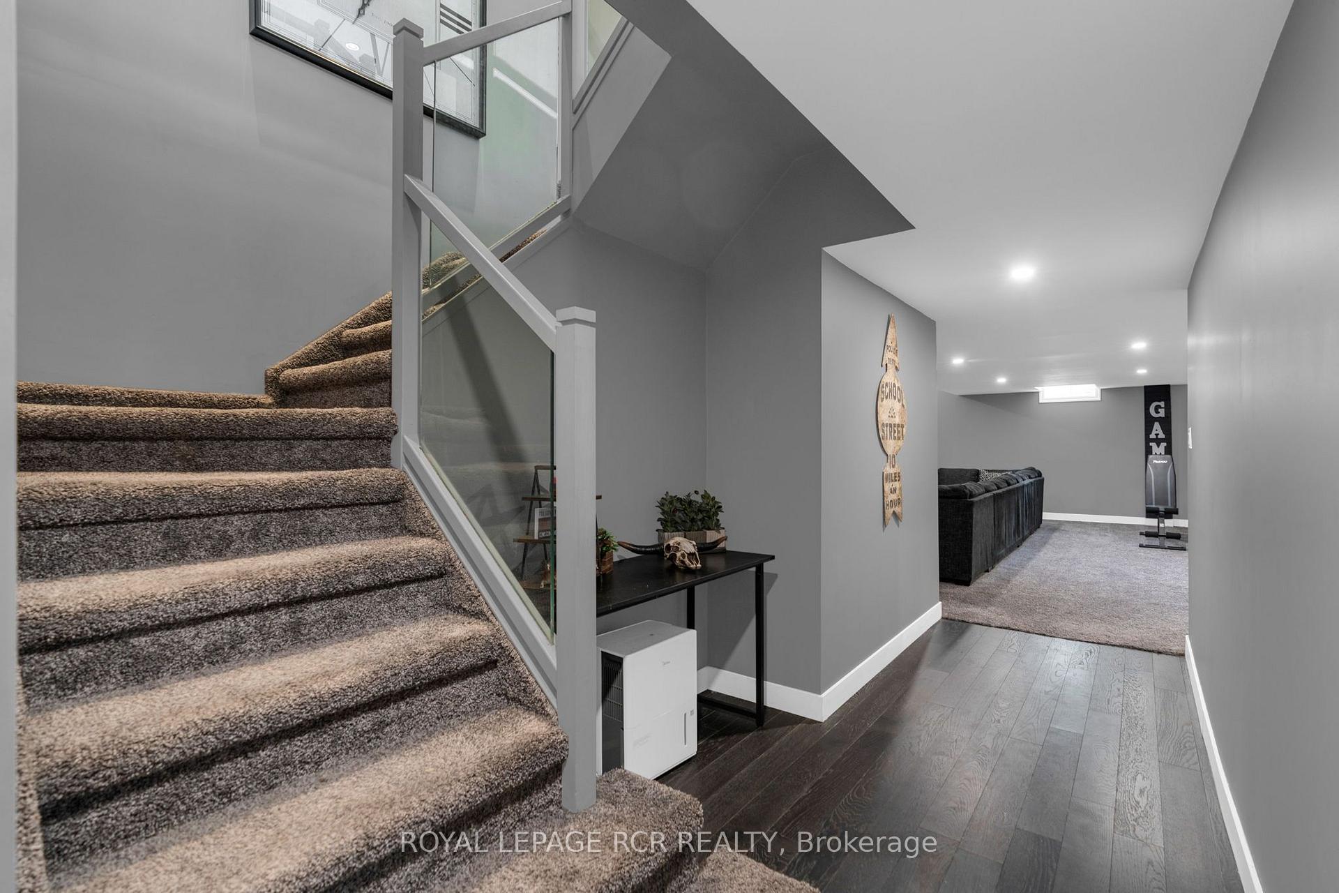 Photo 29 of 20 Douglas Drive, New Tecumseth, Alliston — HOMEH