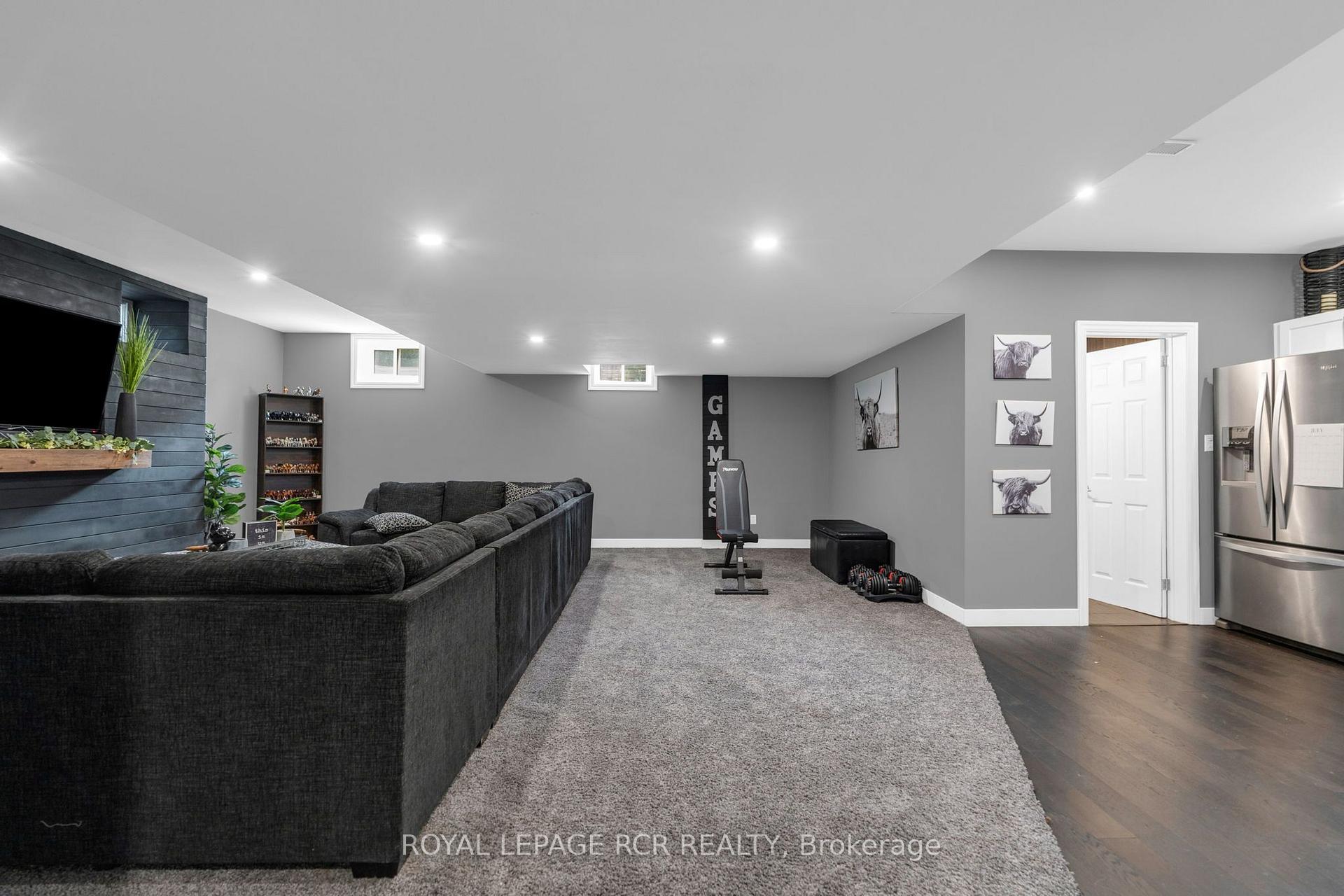Photo 30 of 20 Douglas Drive, New Tecumseth, Alliston — HOMEH