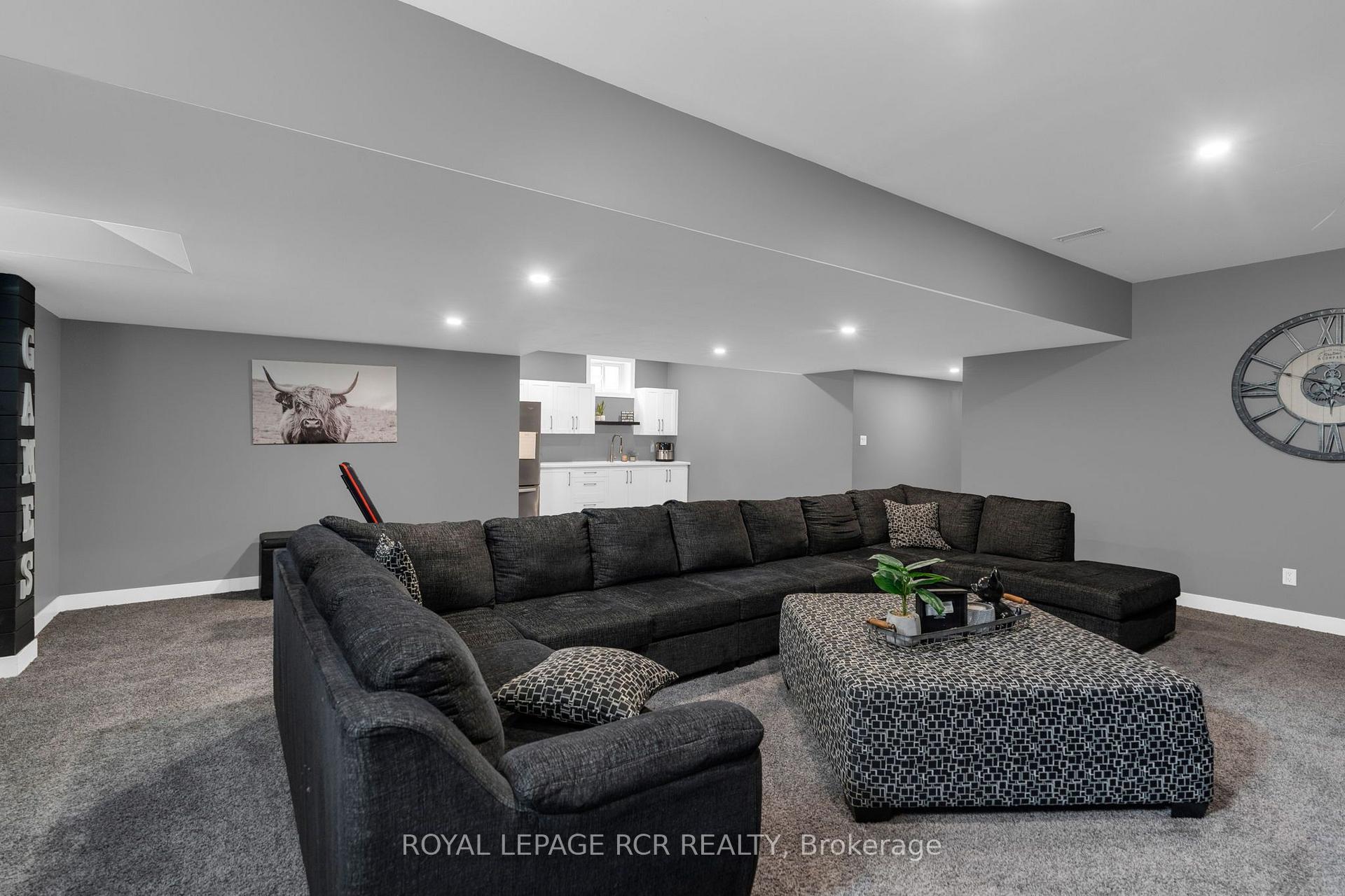 Photo 32 of 20 Douglas Drive, New Tecumseth, Alliston — HOMEH