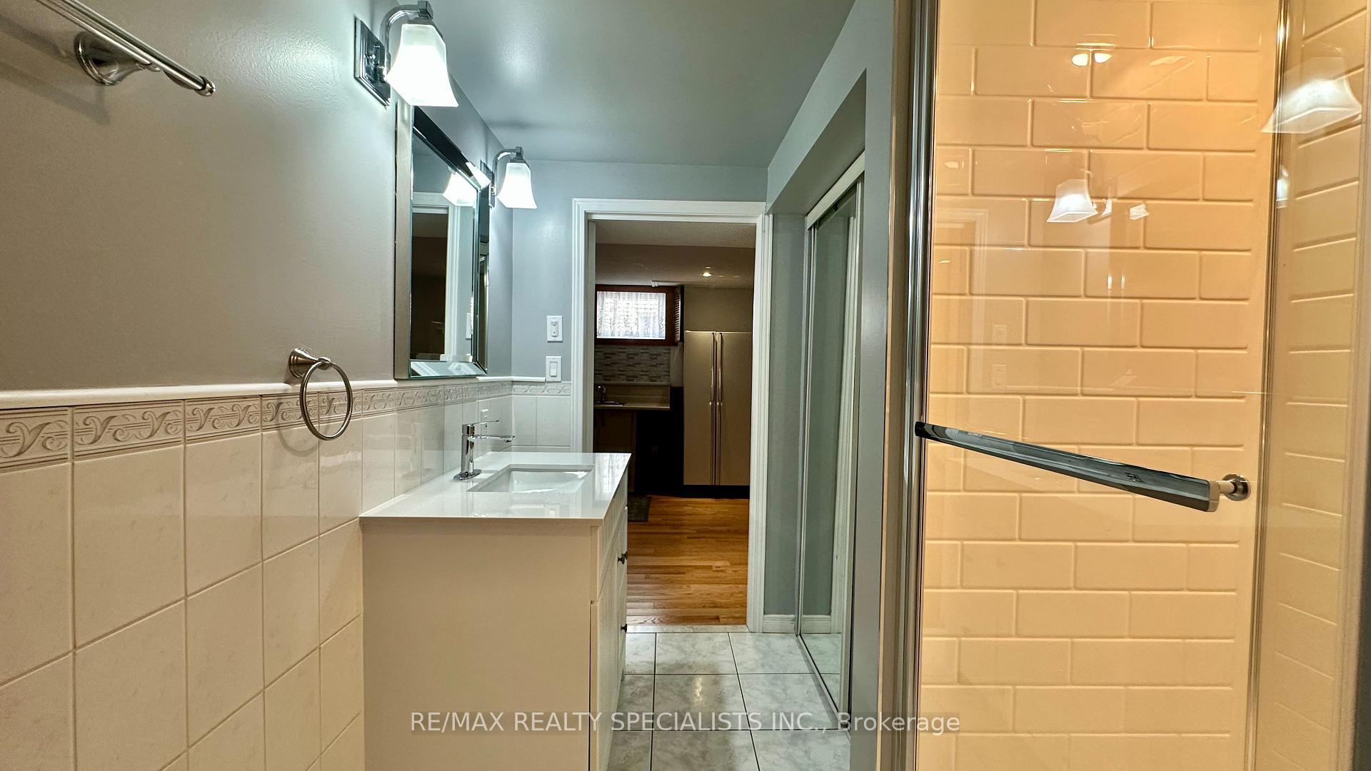 Photo 10 of 2984 Windjammer Road, Mississauga, Erin Mills — HOMEH