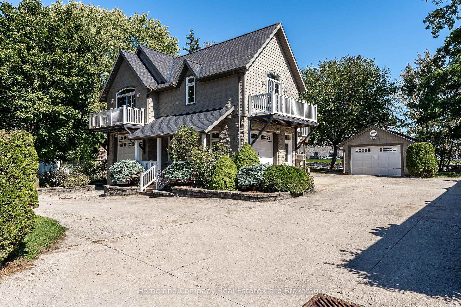 Photo 3 of 35 Thomas Street, St. Marys — HOMEH