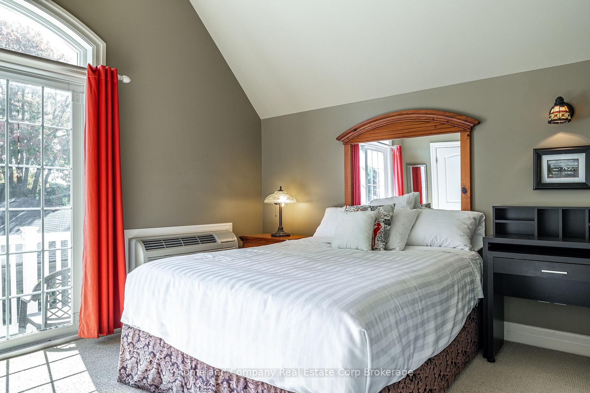 Photo 20 of 35 Thomas Street, St. Marys — HOMEH