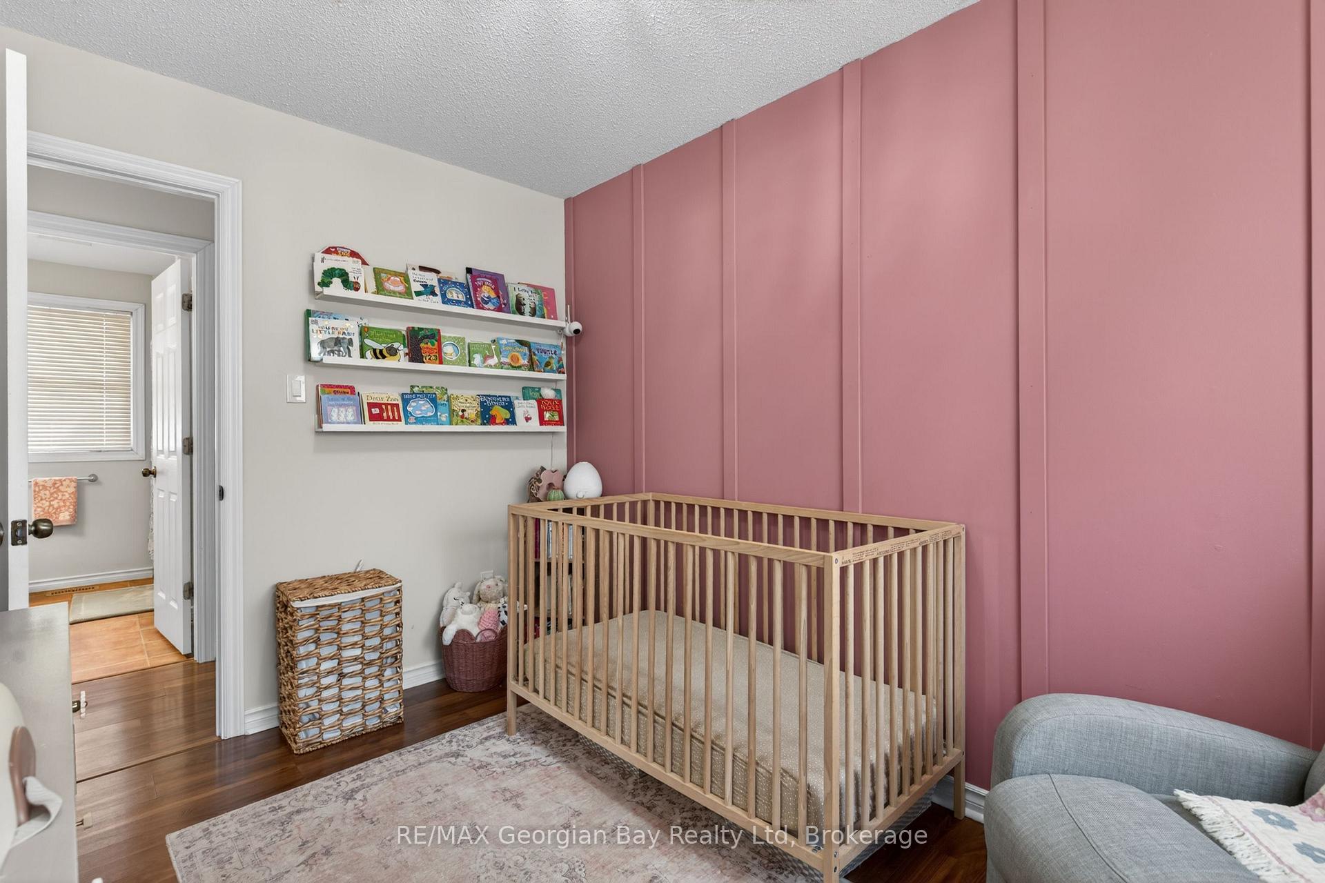 Photo 13 of 1060 Harbourview Drive, Midland — HOMEH