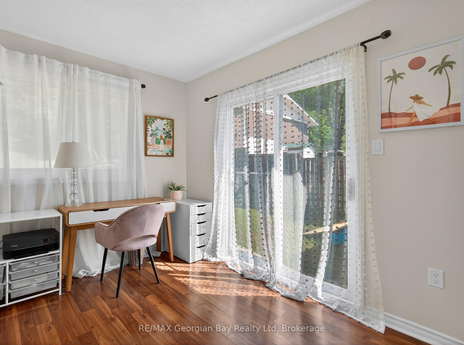 Photo 16 of 1060 Harbourview Drive, Midland — HOMEH