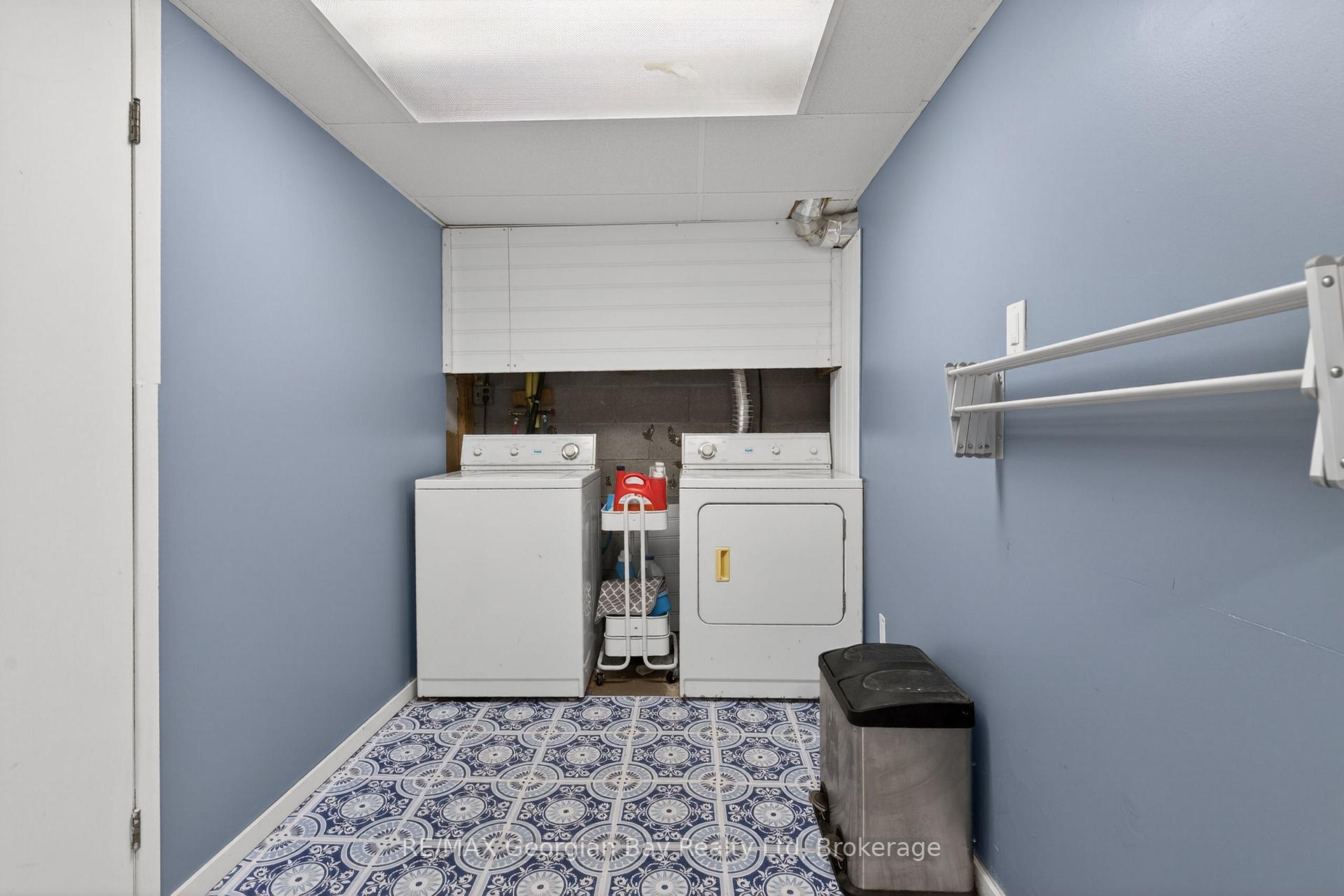 Photo 24 of 1060 Harbourview Drive, Midland — HOMEH