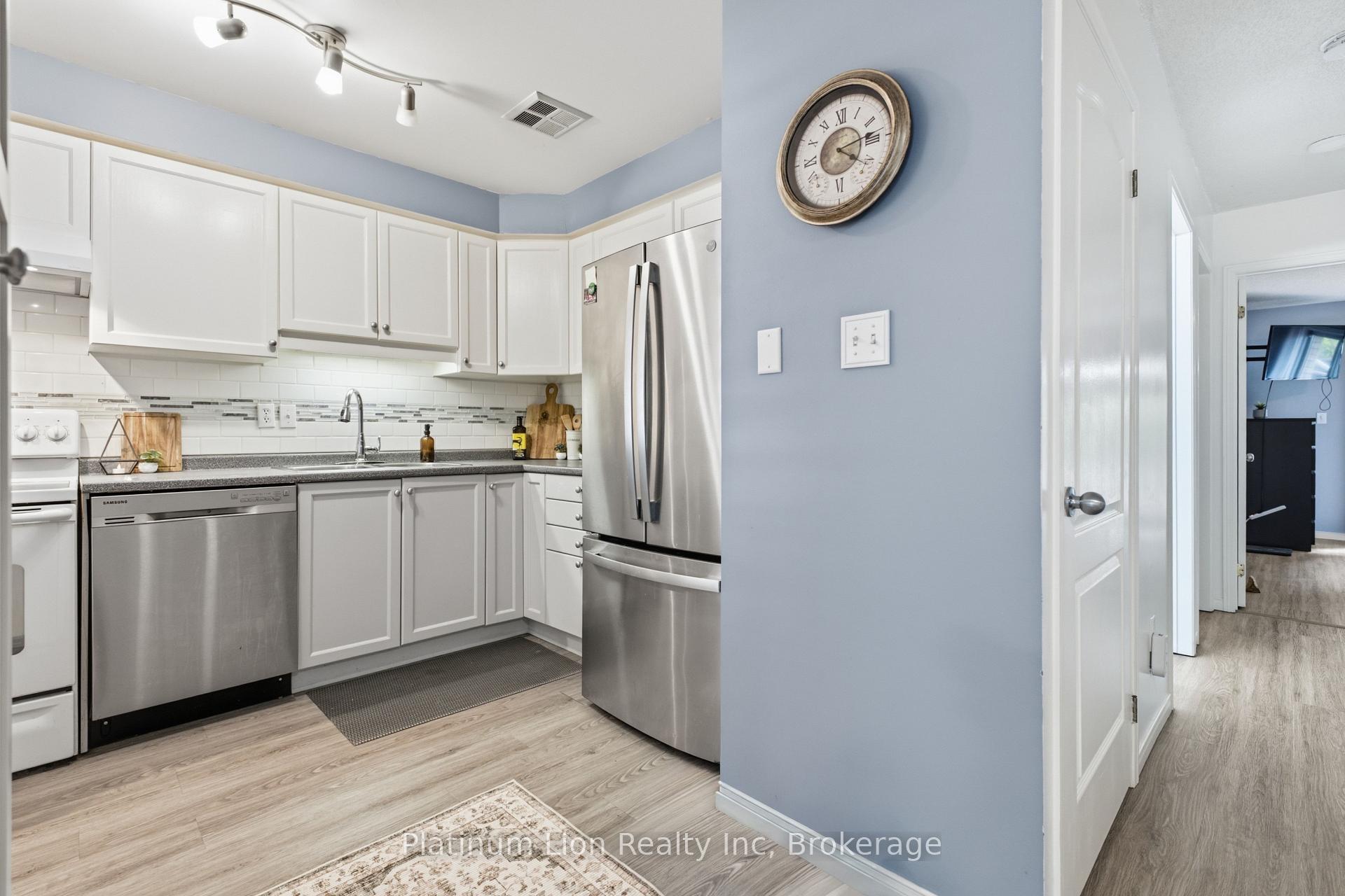 Photo 13 of 31 Galileo Boulevard, Brantford, North Park/Wood St. — HOMEH