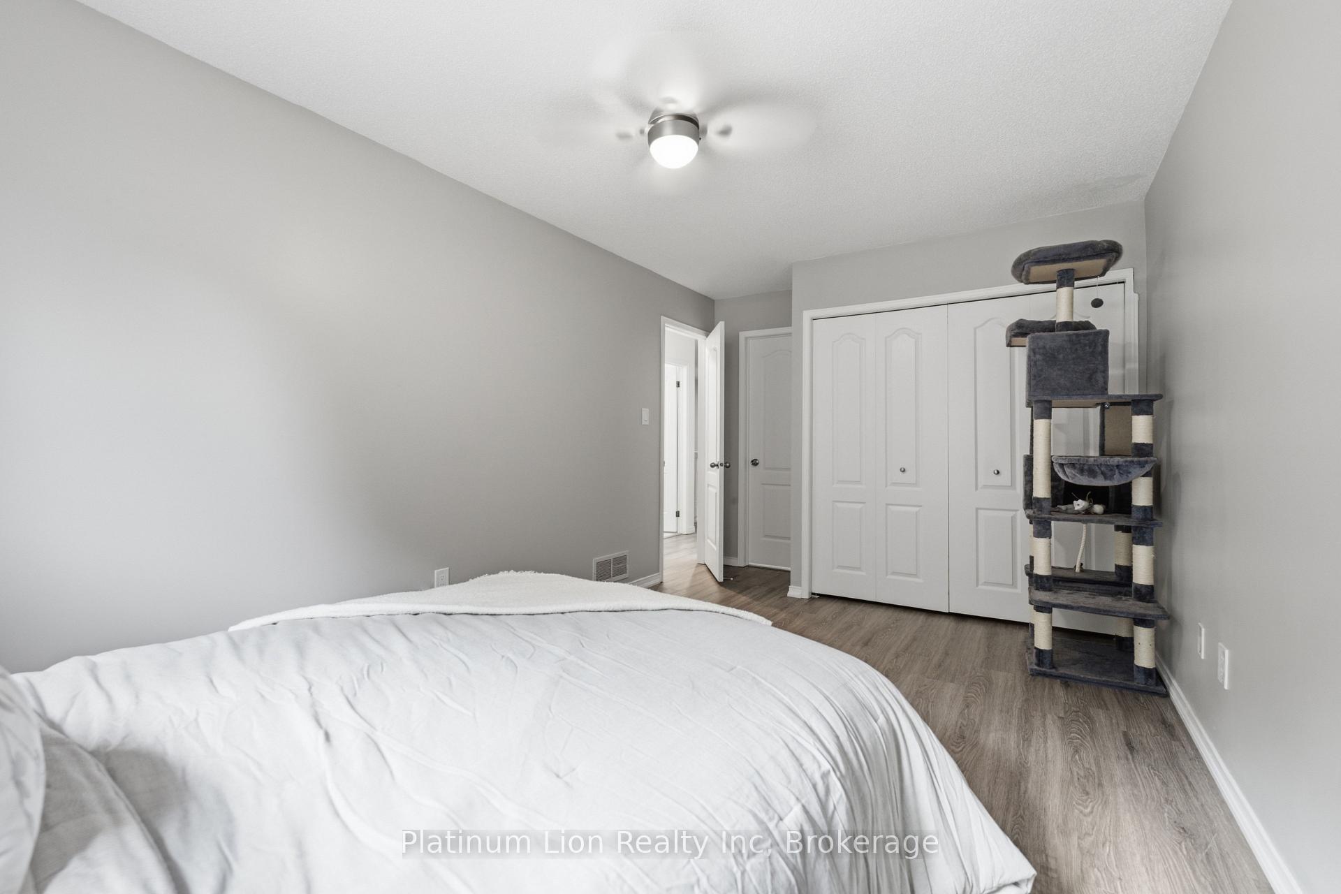 Photo 23 of 31 Galileo Boulevard, Brantford, North Park/Wood St. — HOMEH