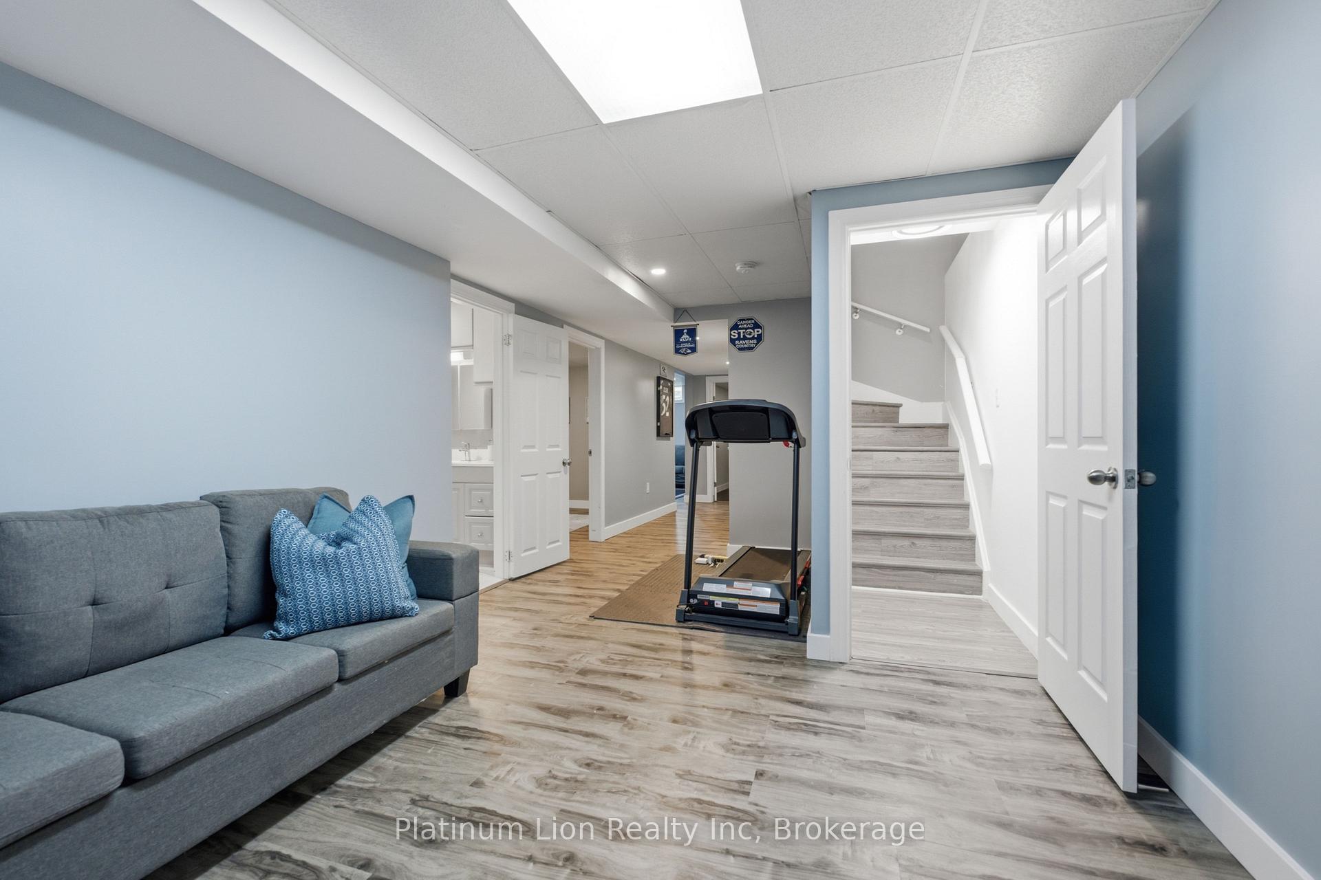 Photo 24 of 31 Galileo Boulevard, Brantford, North Park/Wood St. — HOMEH