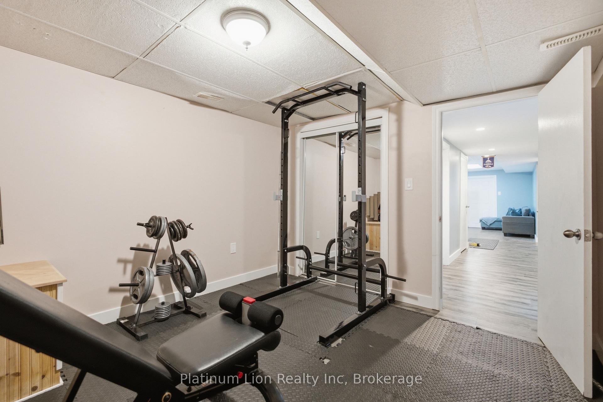 Photo 31 of 31 Galileo Boulevard, Brantford, North Park/Wood St. — HOMEH