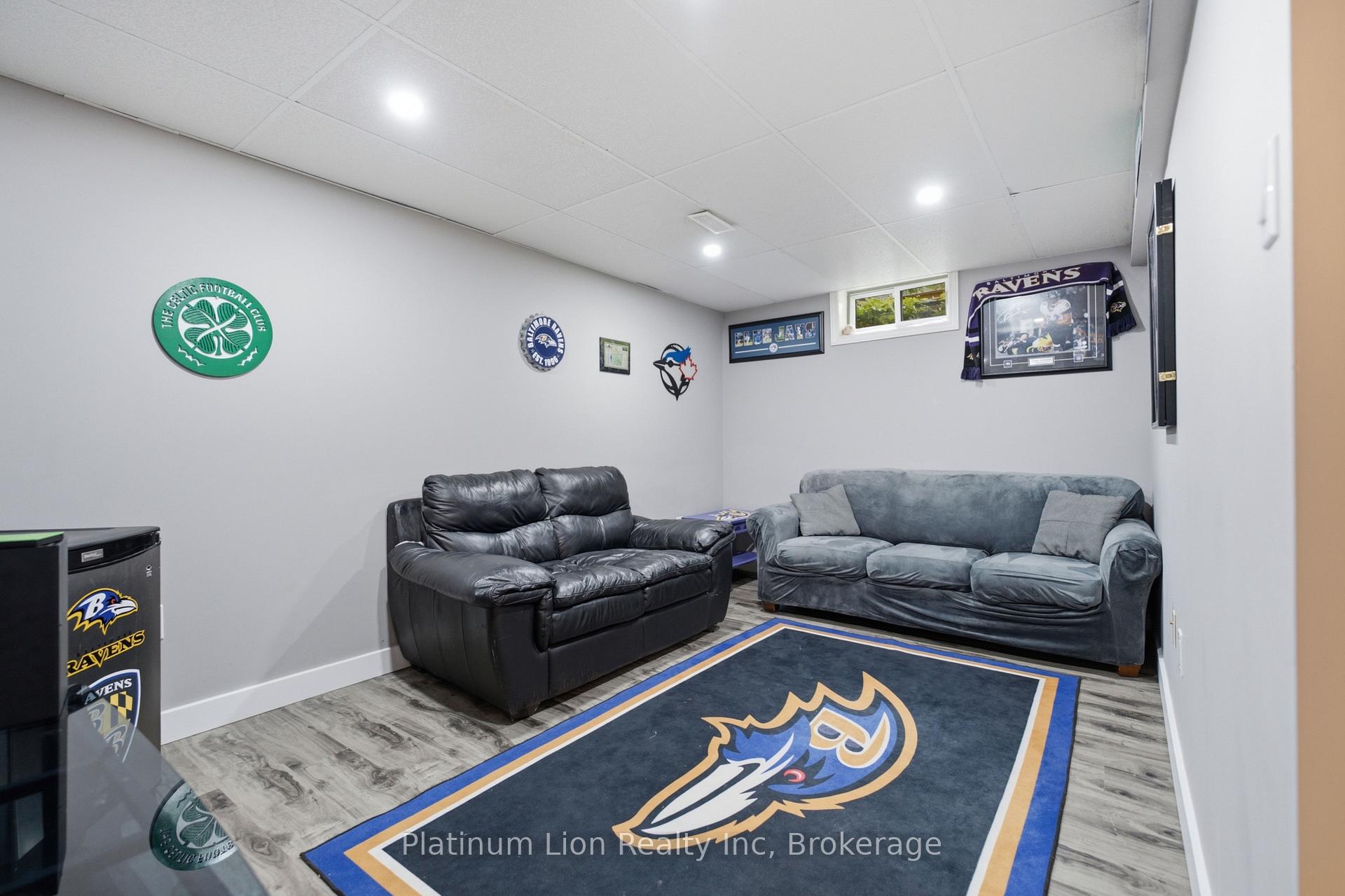 Photo 32 of 31 Galileo Boulevard, Brantford, North Park/Wood St. — HOMEH