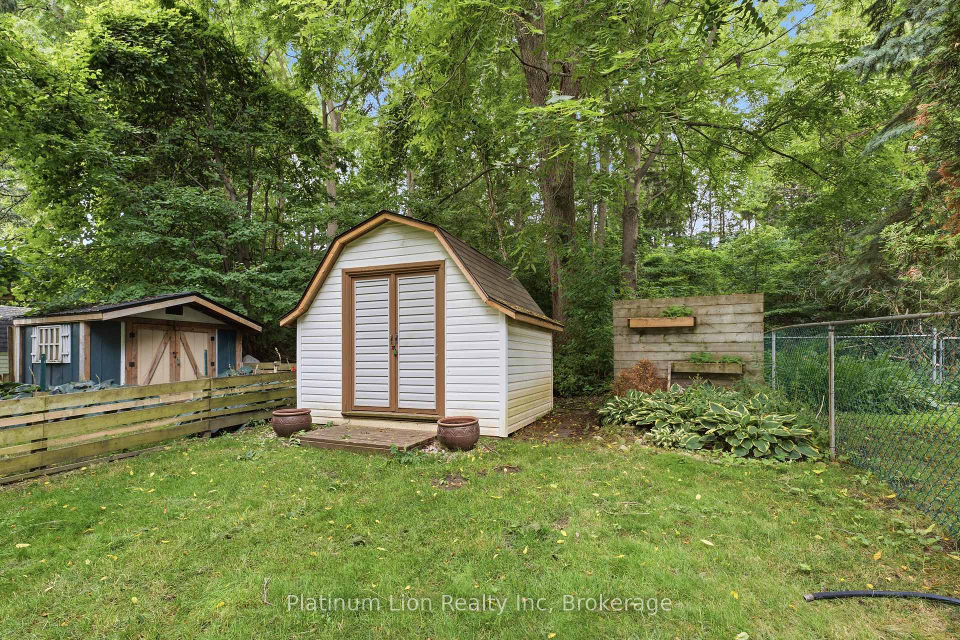 Photo 39 of 31 Galileo Boulevard, Brantford, North Park/Wood St. — HOMEH