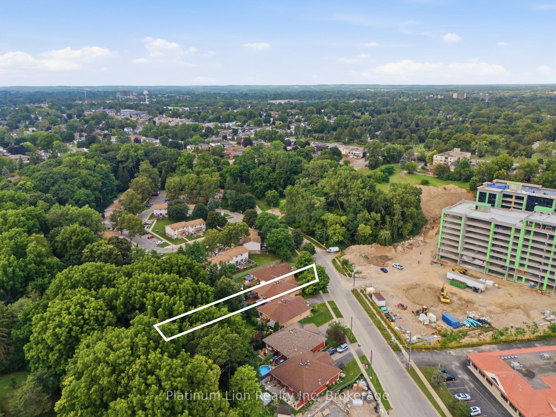 Photo 48 of 31 Galileo Boulevard, Brantford, North Park/Wood St. — HOMEH