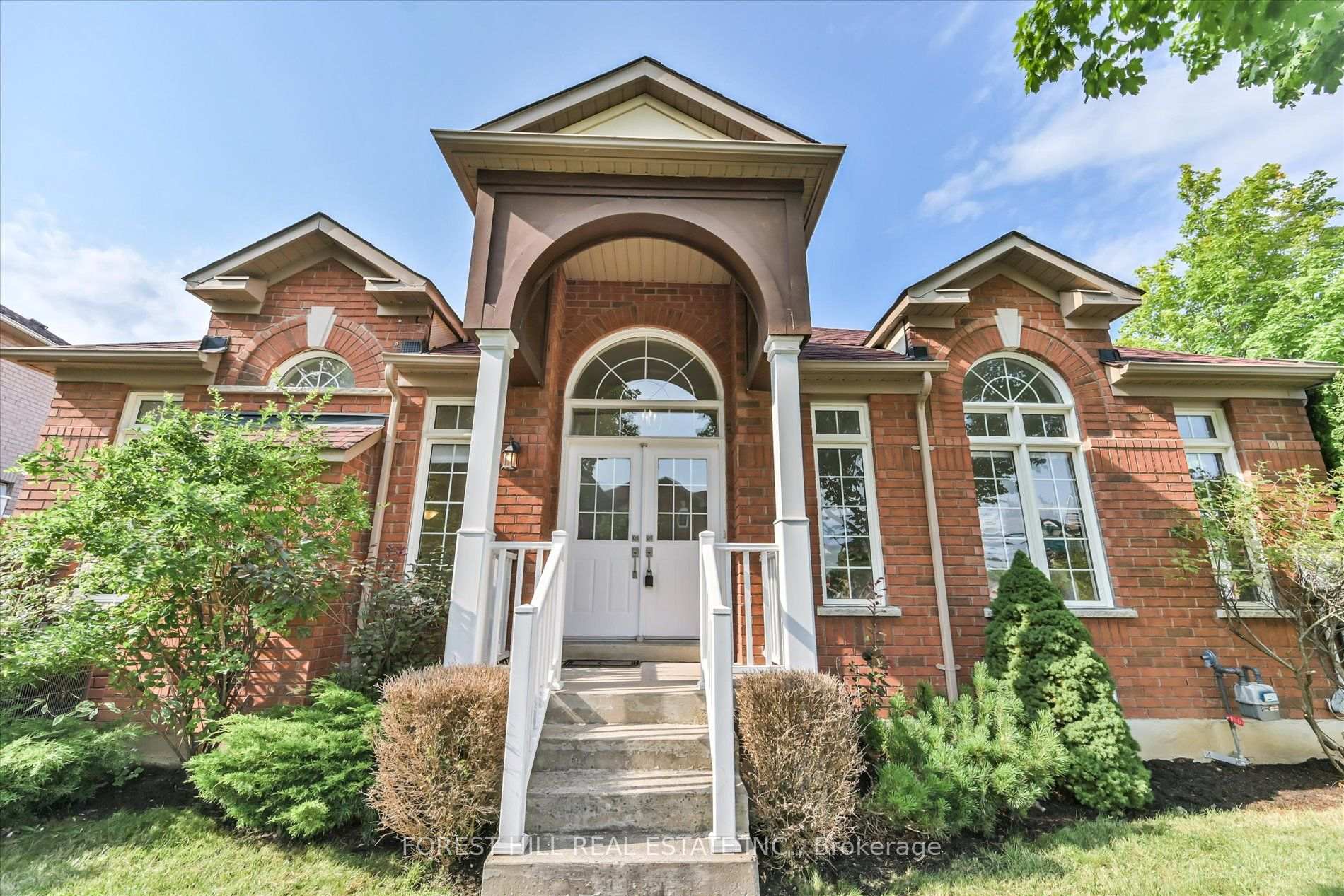 Photo 5 of 10 Delray Drive, Markham, Greensborough — HOMEH