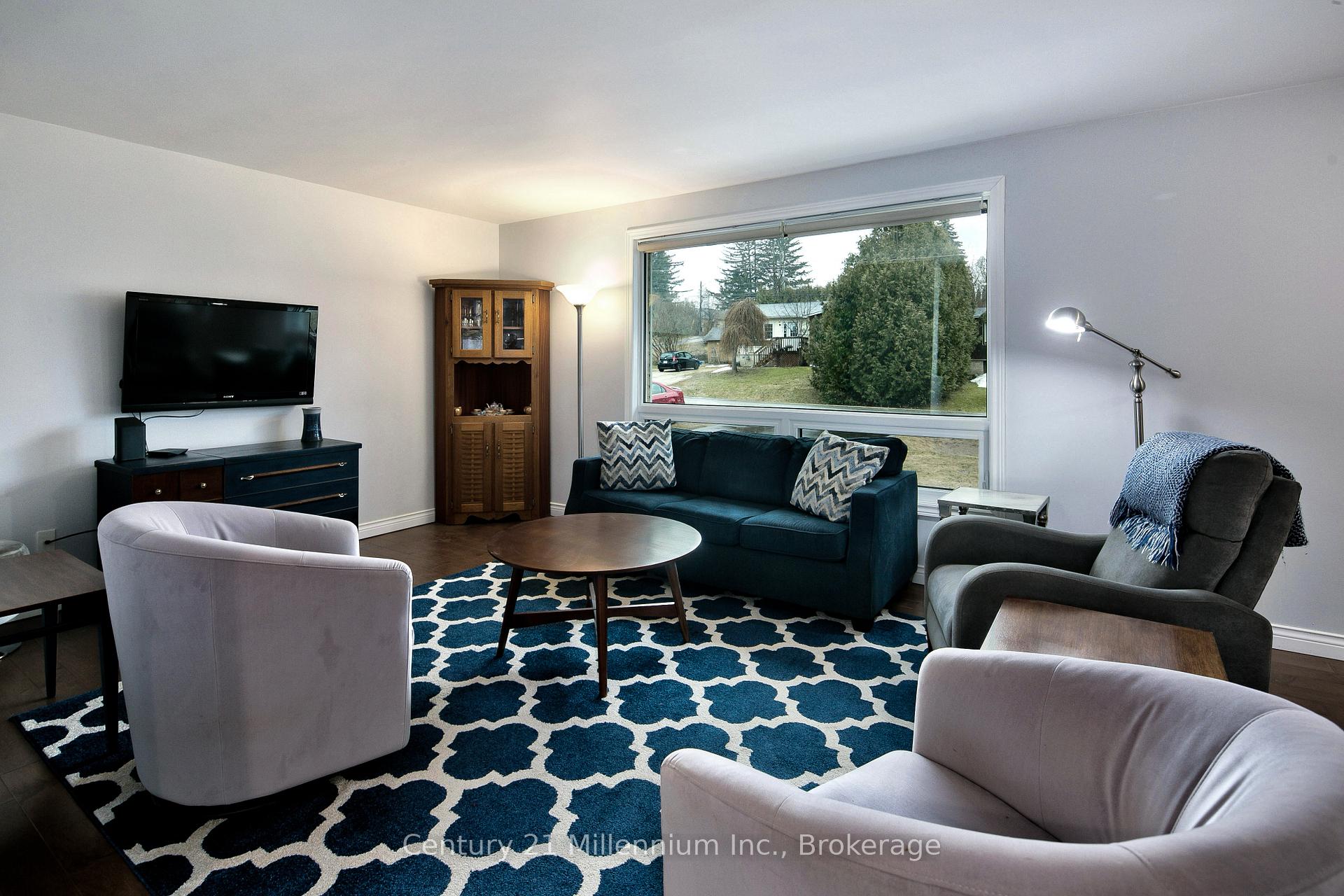 Photo 4 of 142 Arthur Street E, Blue Mountains — HOMEH
