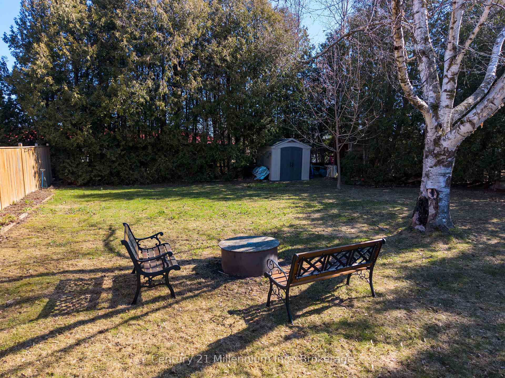 Photo 30 of 142 Arthur Street E, Blue Mountains — HOMEH