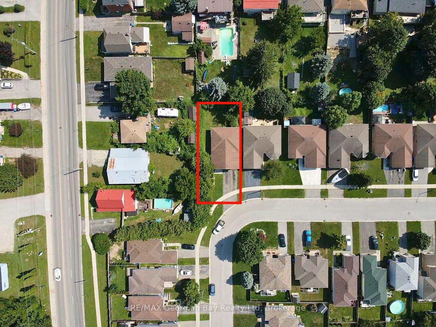 Photo 29 of 423 Irwin Street, Midland — HOMEH