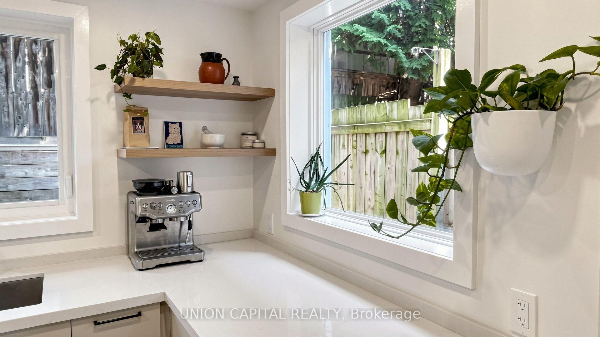 Photo 16 of 944 Dundas Street E, Toronto, South Riverdale — HOMEH