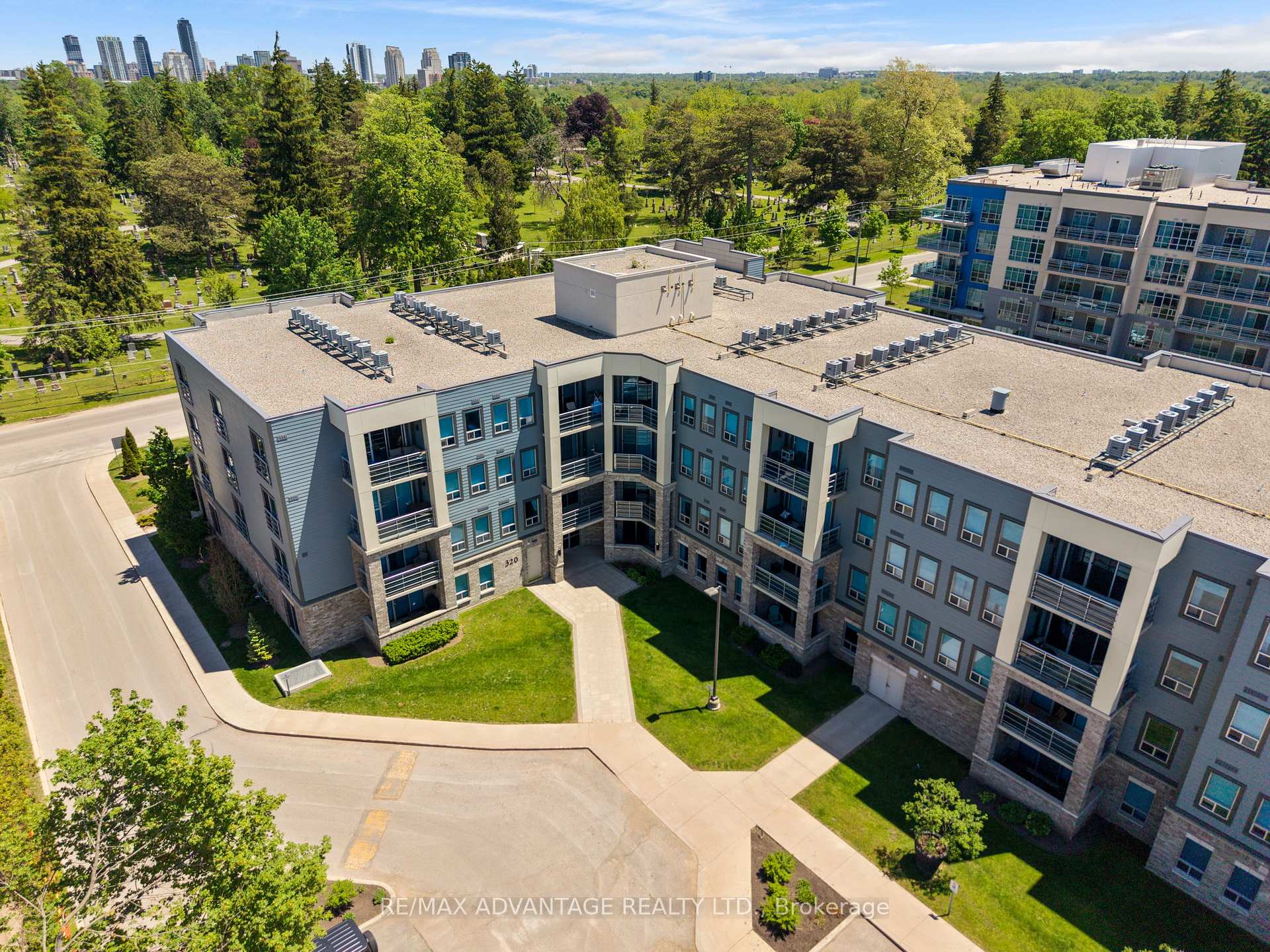 Photo 25 of Unit 109, 320 Sugarcreek Trail, London, North N — HOMEH