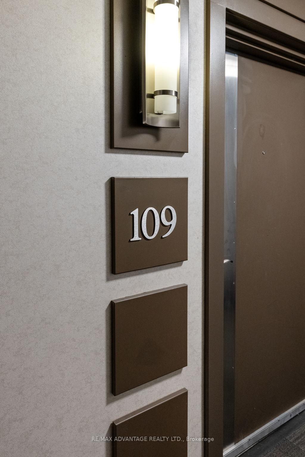 Photo 3 of Unit 109, 320 Sugarcreek Trail, London, North N — HOMEH