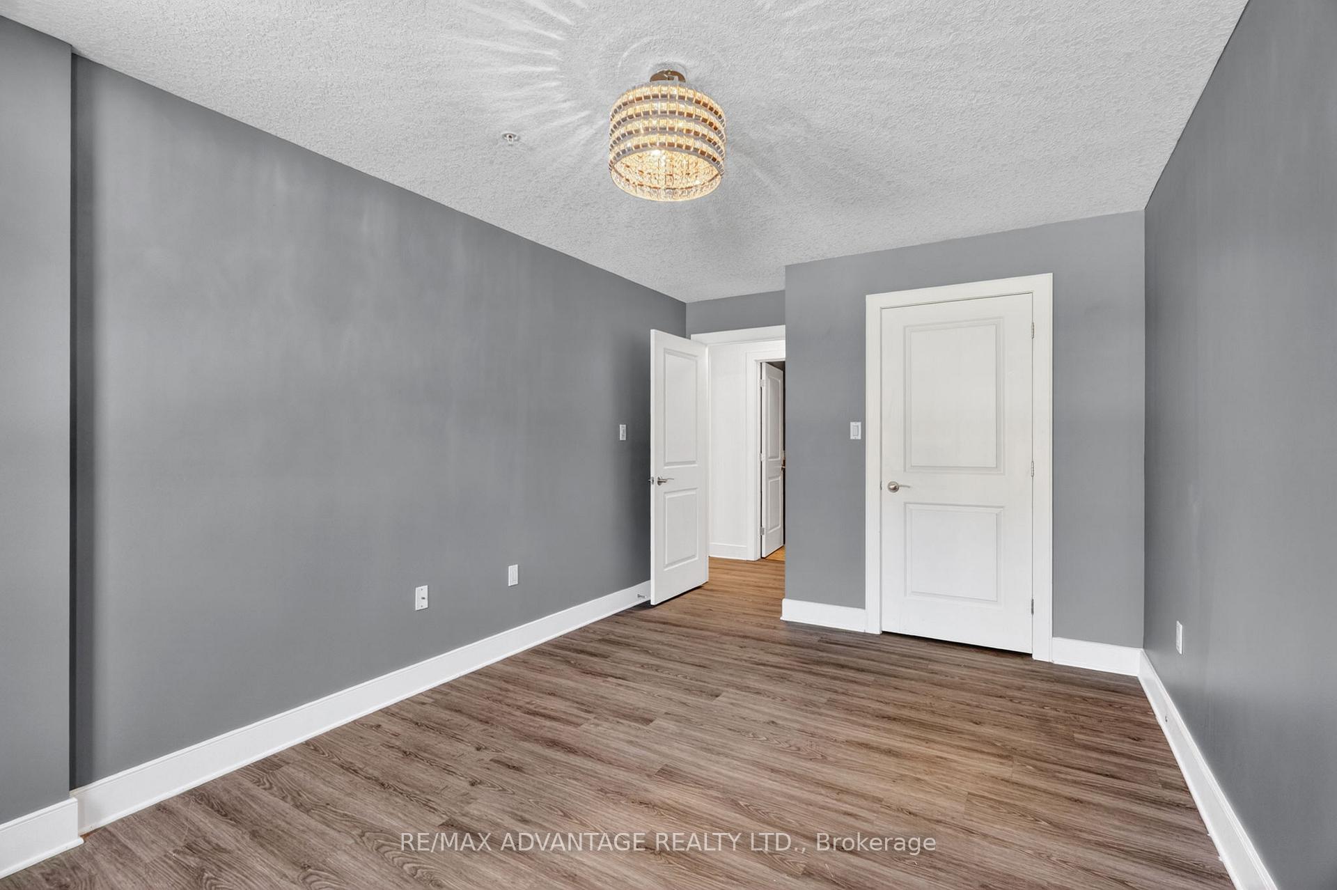 Photo 19 of Unit 109, 320 Sugarcreek Trail, London, North N — HOMEH