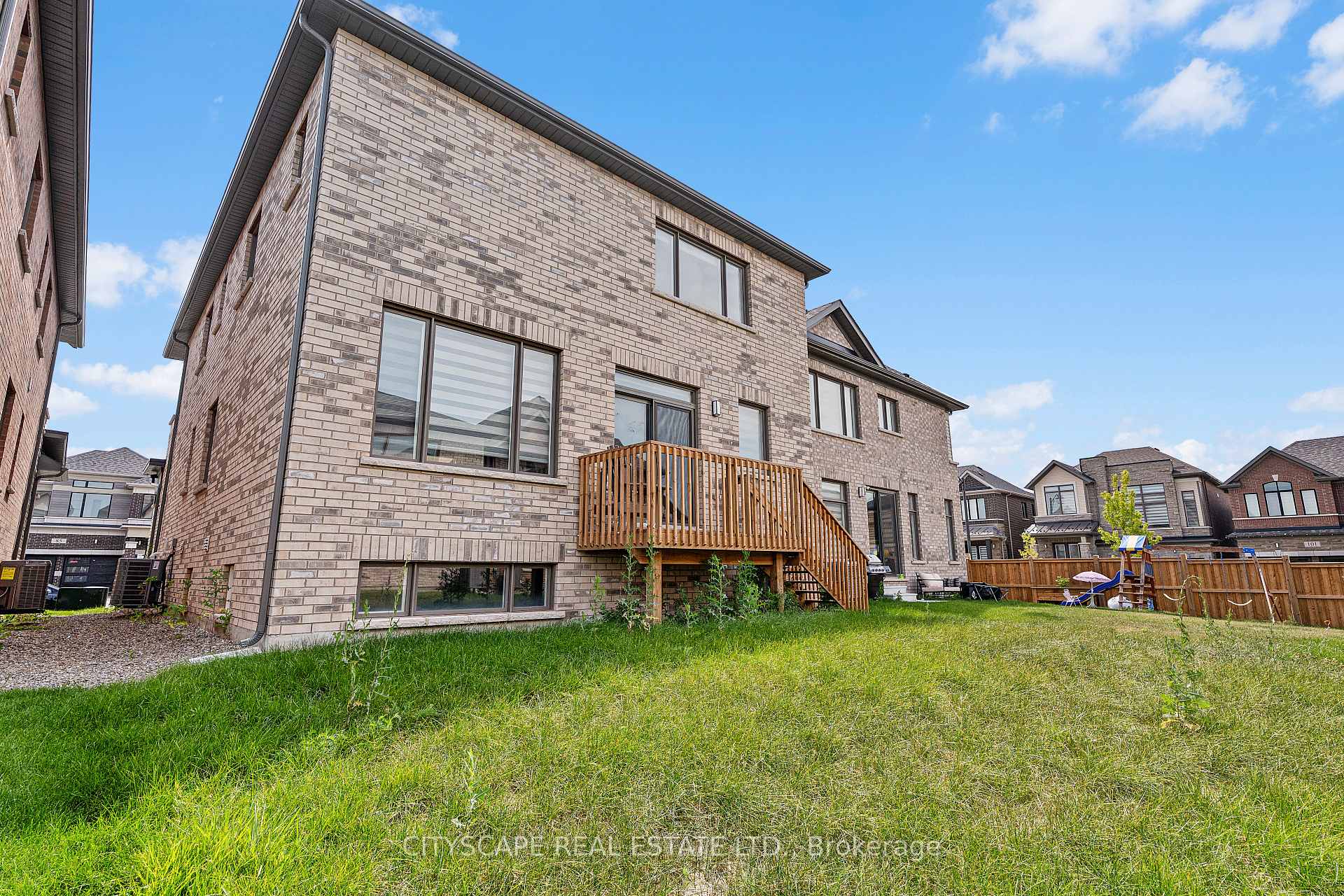 Photo 5 of 86 Gibson Drive, Erin — HOMEH
