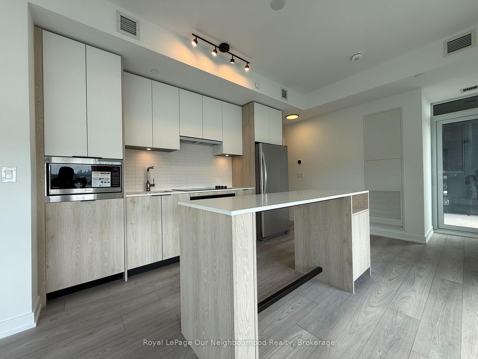 Photo 2 of Unit 1409, 1007 The Queensway, Etobicoke, Islington-City Centre West — HOMEH