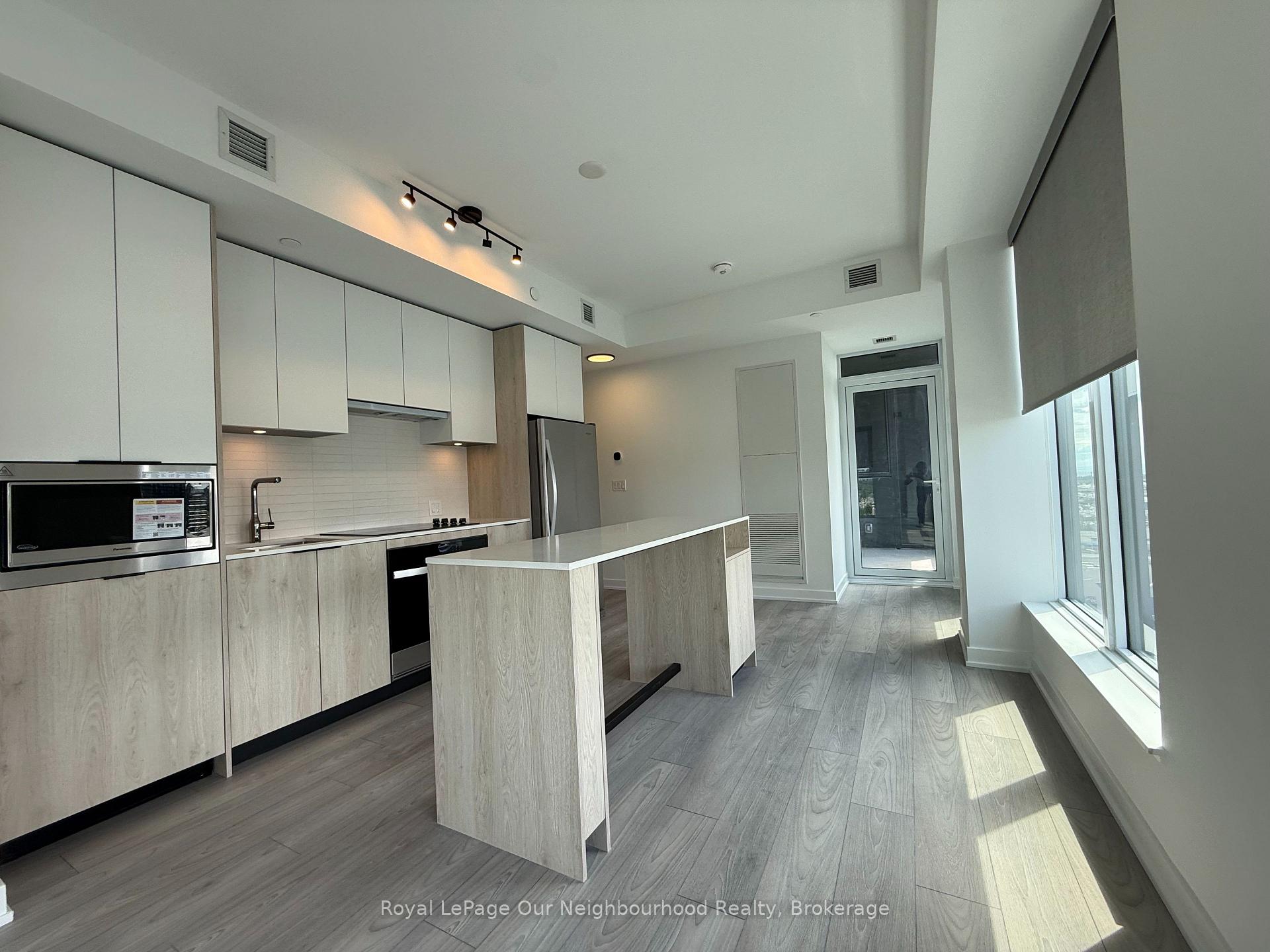 Photo 4 of Unit 1409, 1007 The Queensway, Etobicoke, Islington-City Centre West — HOMEH