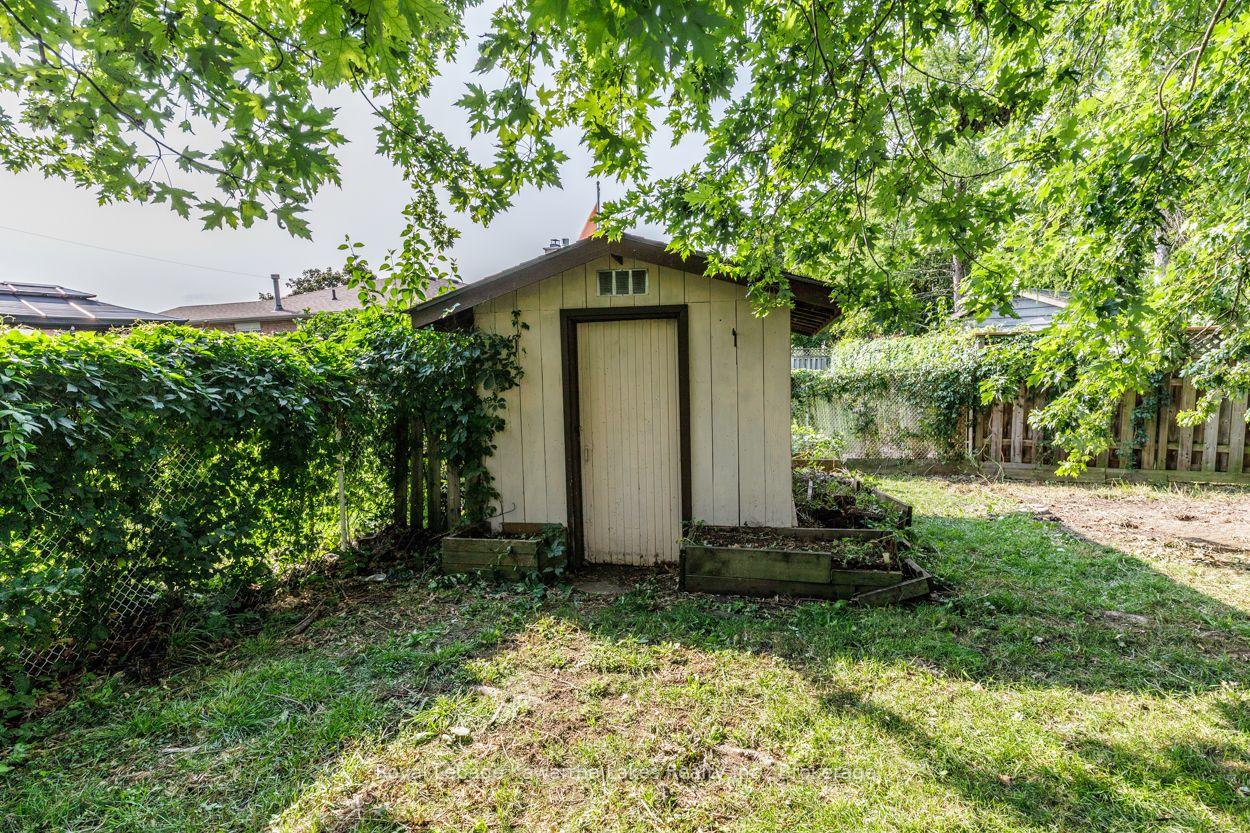 Photo 10 of 45 Sinclair Street, Kawartha Lakes, Lindsay — HOMEH