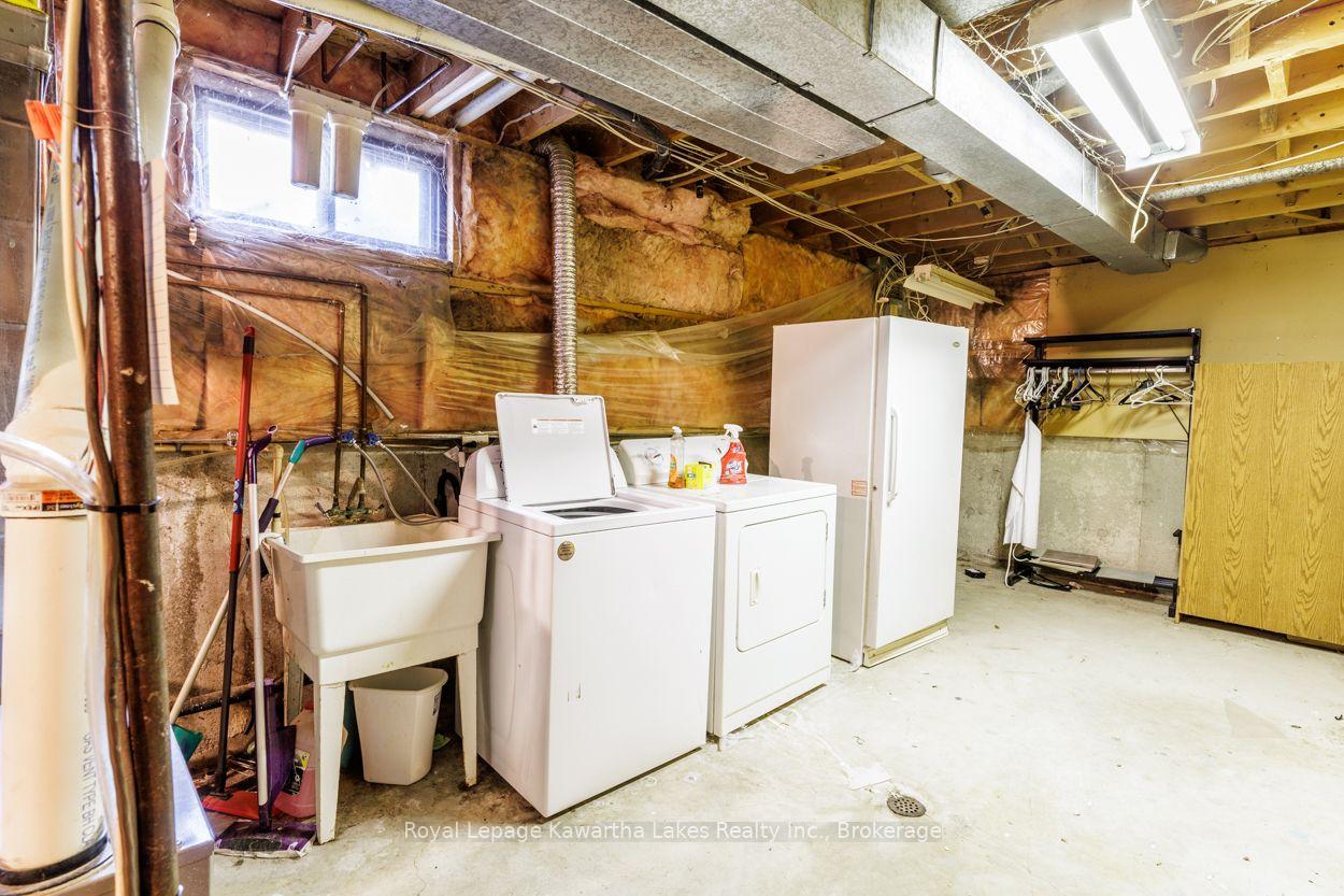Photo 40 of 45 Sinclair Street, Kawartha Lakes, Lindsay — HOMEH