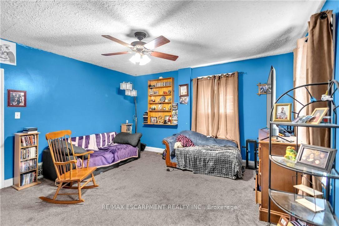 Photo 7 of 35 James Avenue, Brantford, Echo Place — HOMEH