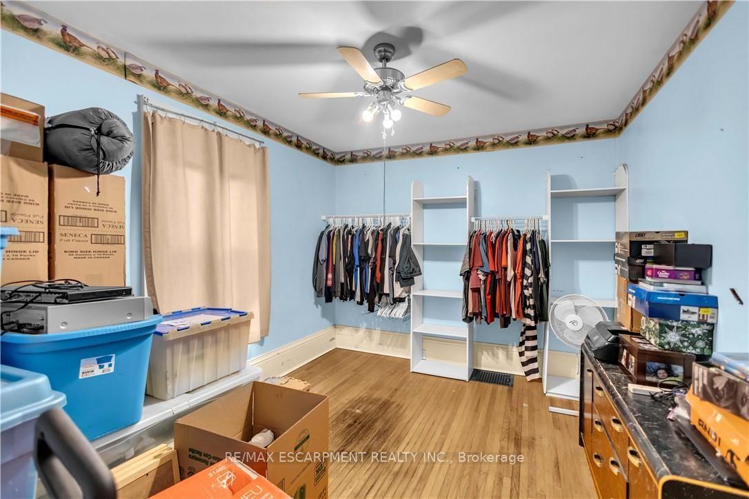 Photo 9 of 35 James Avenue, Brantford, Echo Place — HOMEH