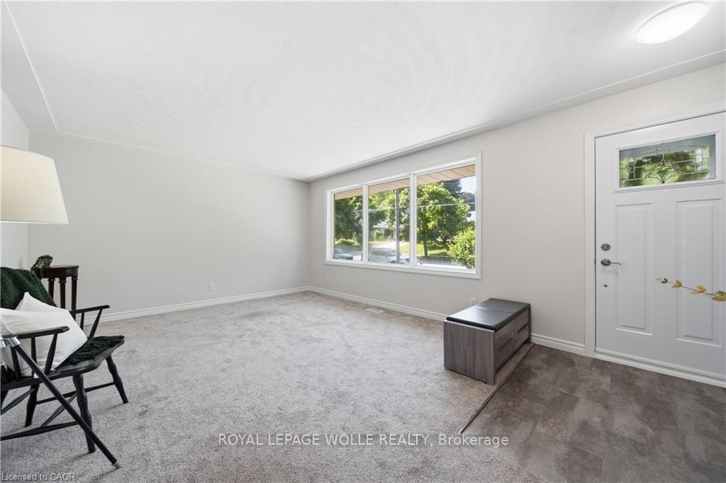 Photo 10 of 64 Warren Road, Kitchener, Forest Hill — HOMEH