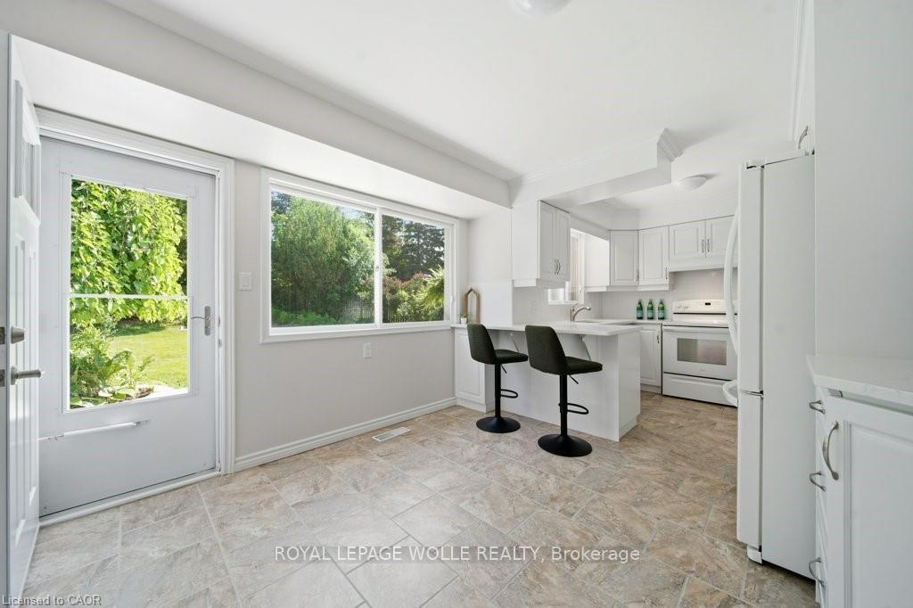 Photo 11 of 64 Warren Road, Kitchener, Forest Hill — HOMEH