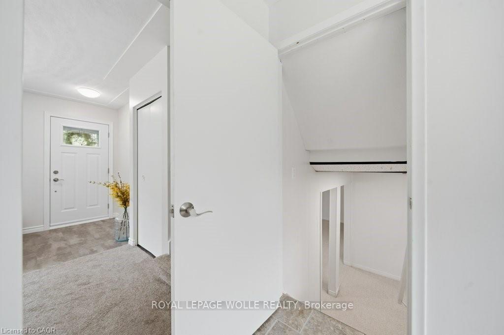 Photo 18 of 64 Warren Road, Kitchener, Forest Hill — HOMEH