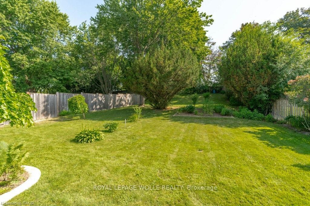 Photo 33 of 64 Warren Road, Kitchener, Forest Hill — HOMEH