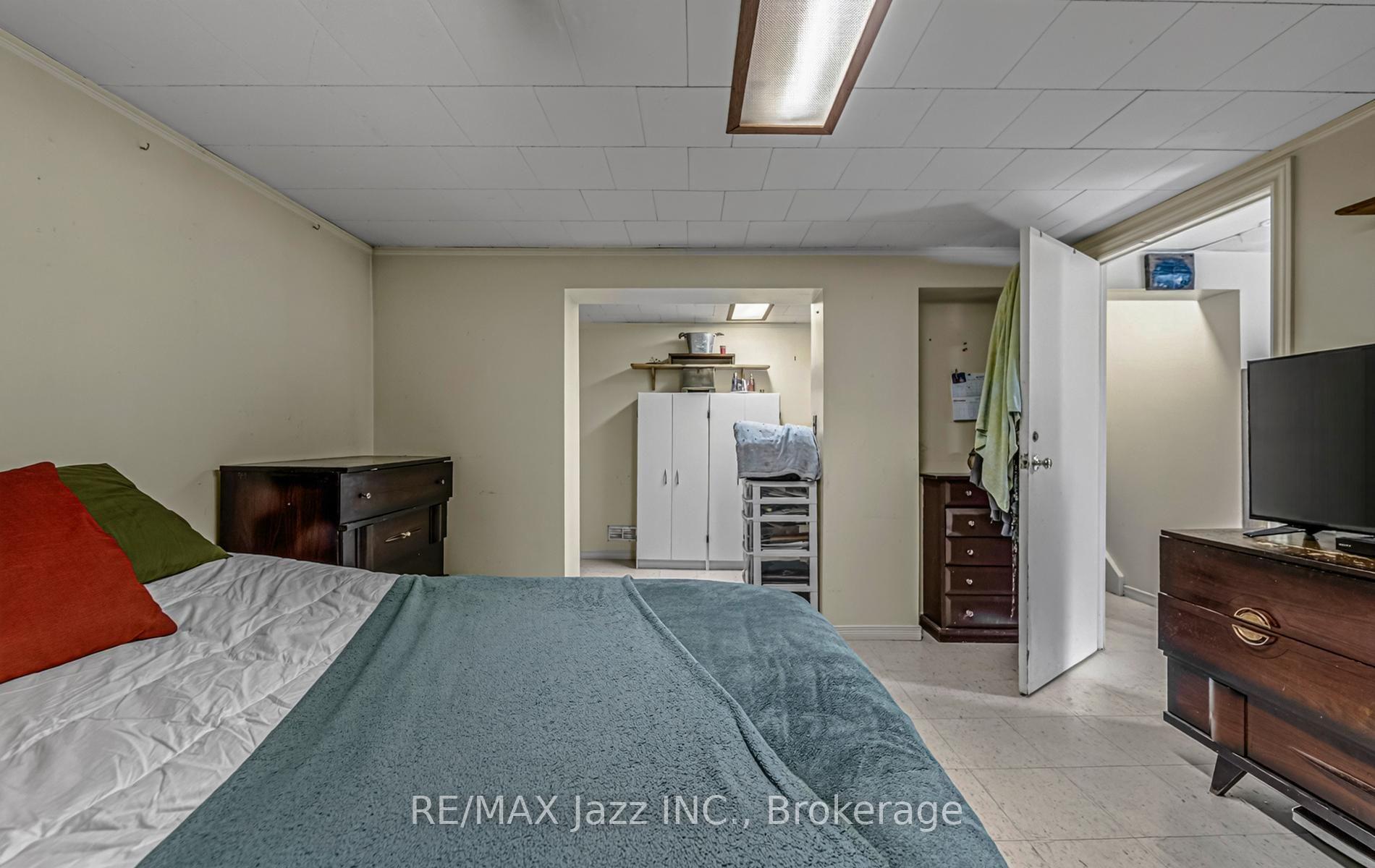 Photo 12 of 1481 Evangeline Drive, Oshawa, Lakeview — HOMEH