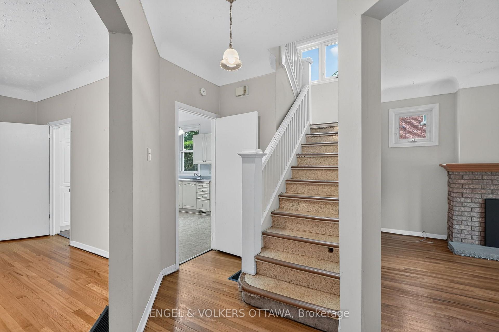 Photo 18 of 127 Bayswater Avenue, Ottawa, Hintonburg — HOMEH