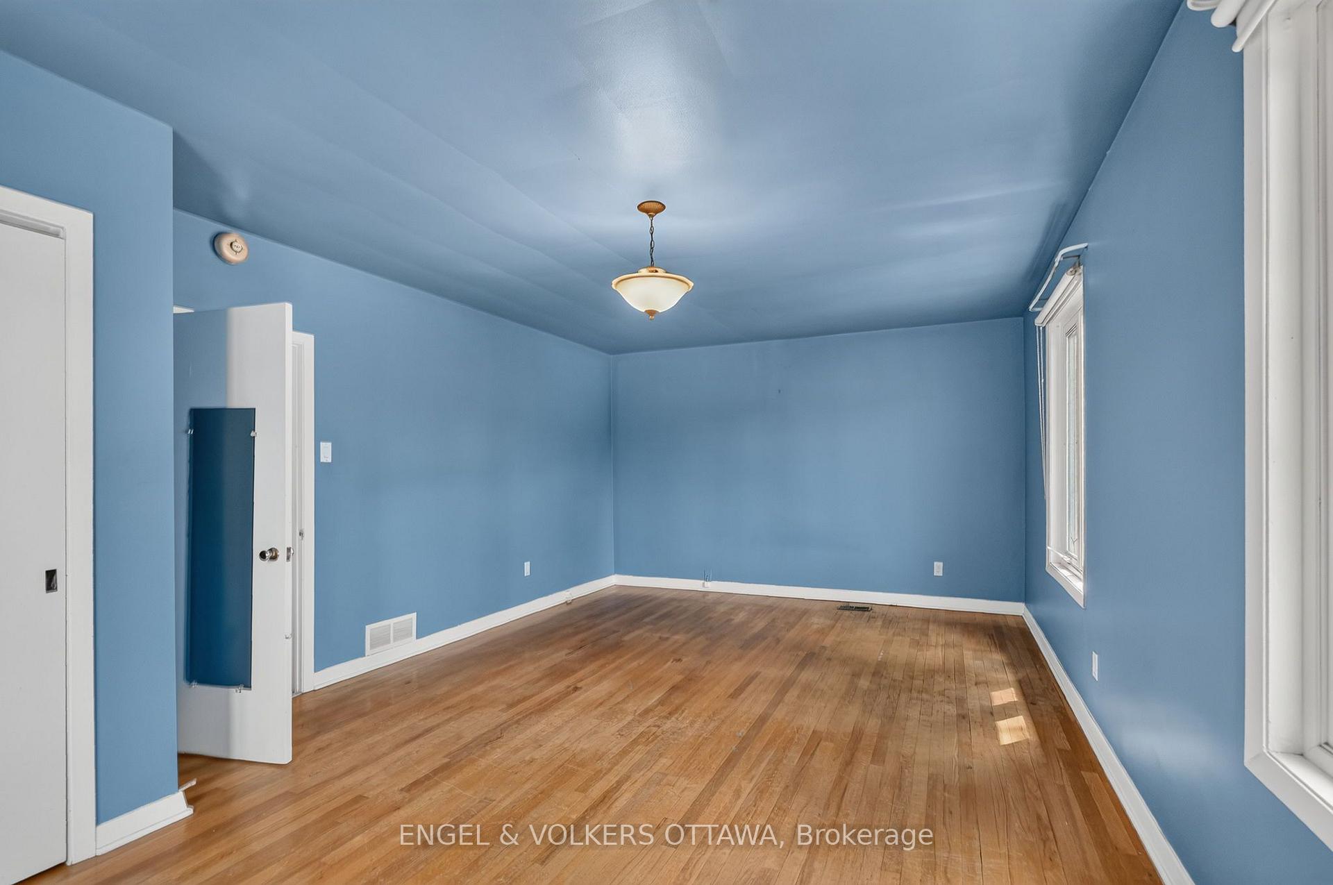 Photo 20 of 127 Bayswater Avenue, Ottawa, Hintonburg — HOMEH