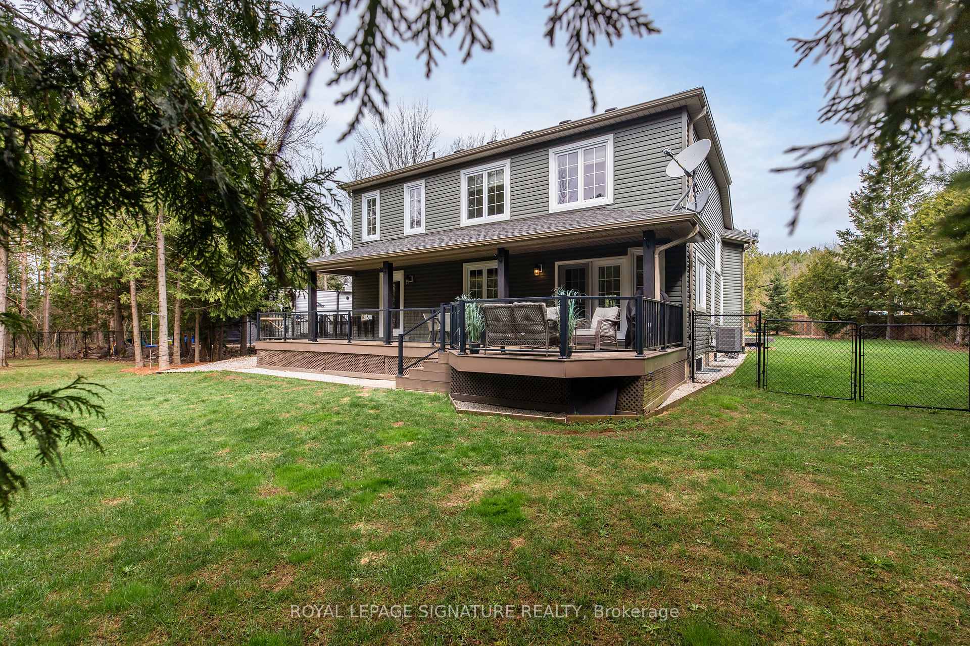 Photo 8 of 777320 Highway 10, Chatsworth — HOMEH