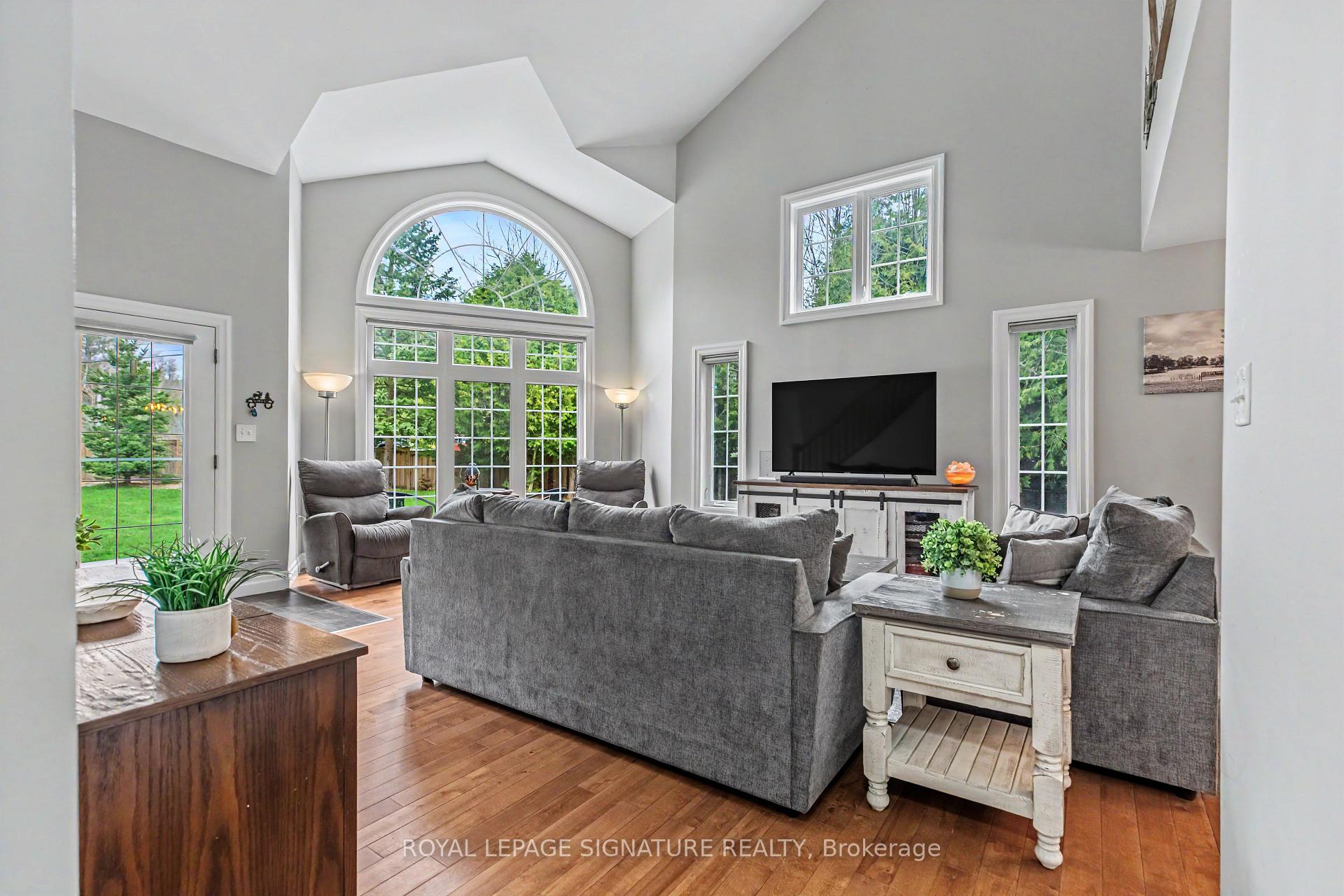 Photo 16 of 777320 Highway 10, Chatsworth — HOMEH