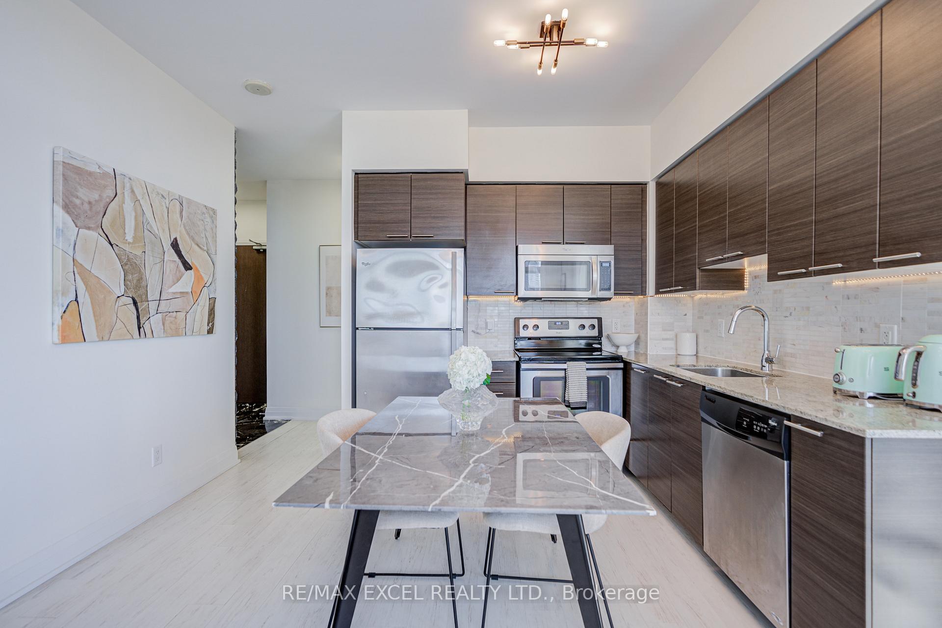 Photo 10 of Unit 705, 85 North Park Road S, Vaughan, Beverley Glen — HOMEH