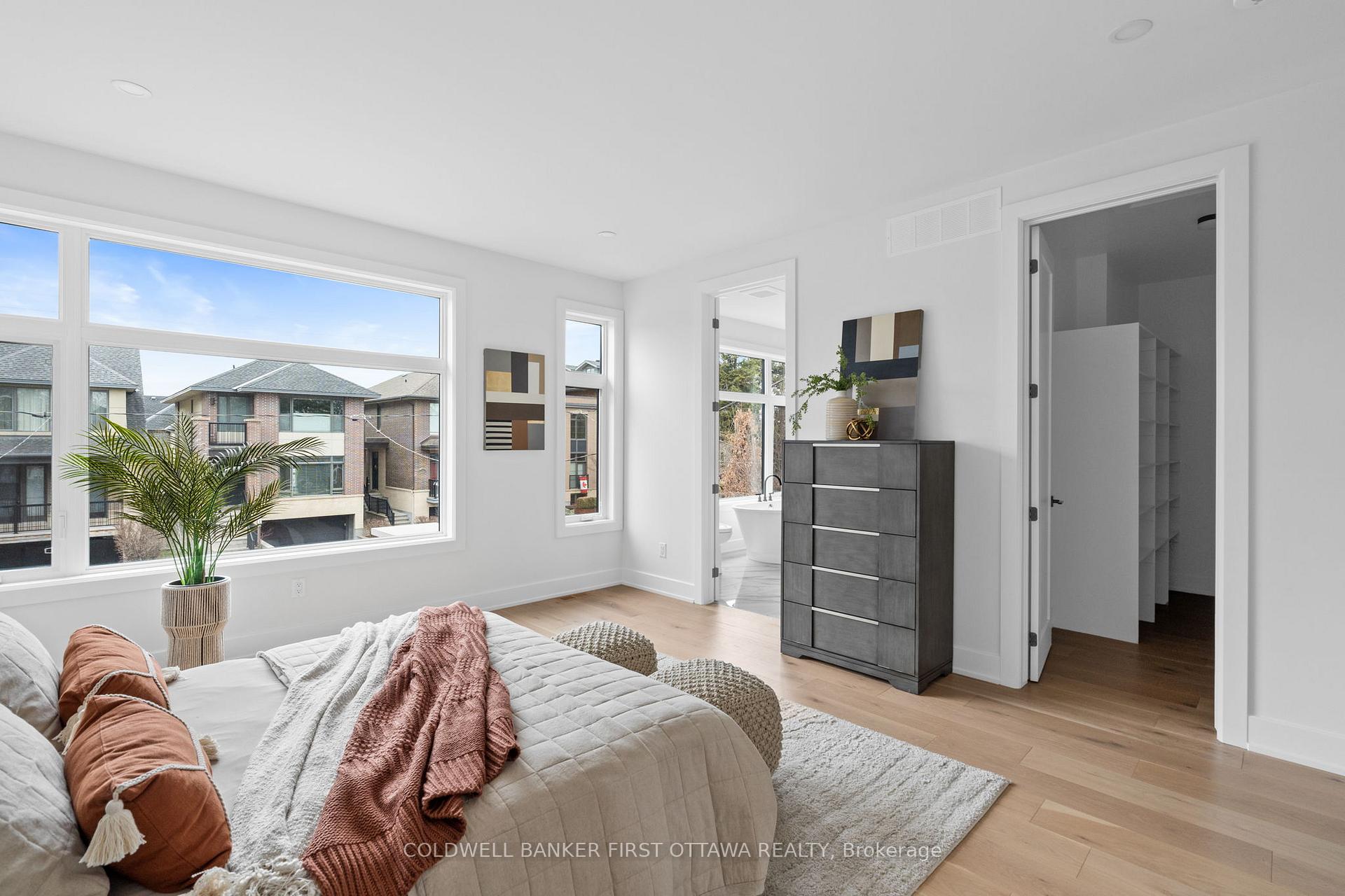 Photo 17 of 509 Edison Avenue, Ottawa, McKellar/Highland — HOMEH