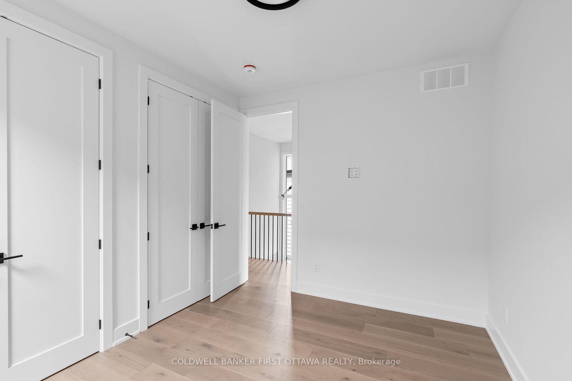 Photo 20 of 509 Edison Avenue, Ottawa, McKellar/Highland — HOMEH