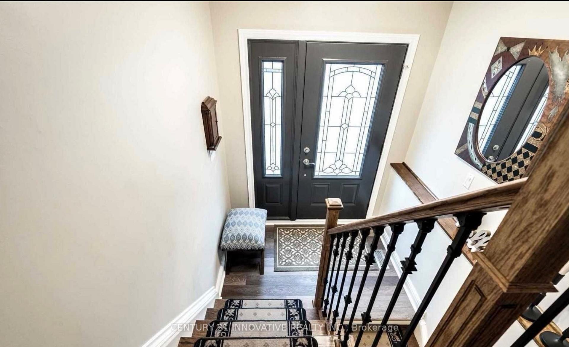 Photo 2 of 586 Chamberlain Road, Burlington, Shoreacres — HOMEH