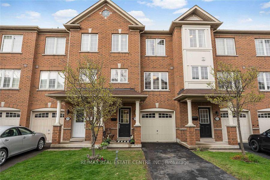 Photo 1 of Unit 61, 470 Beach Boulevard, Hamilton, Hamilton Beach — HOMEH