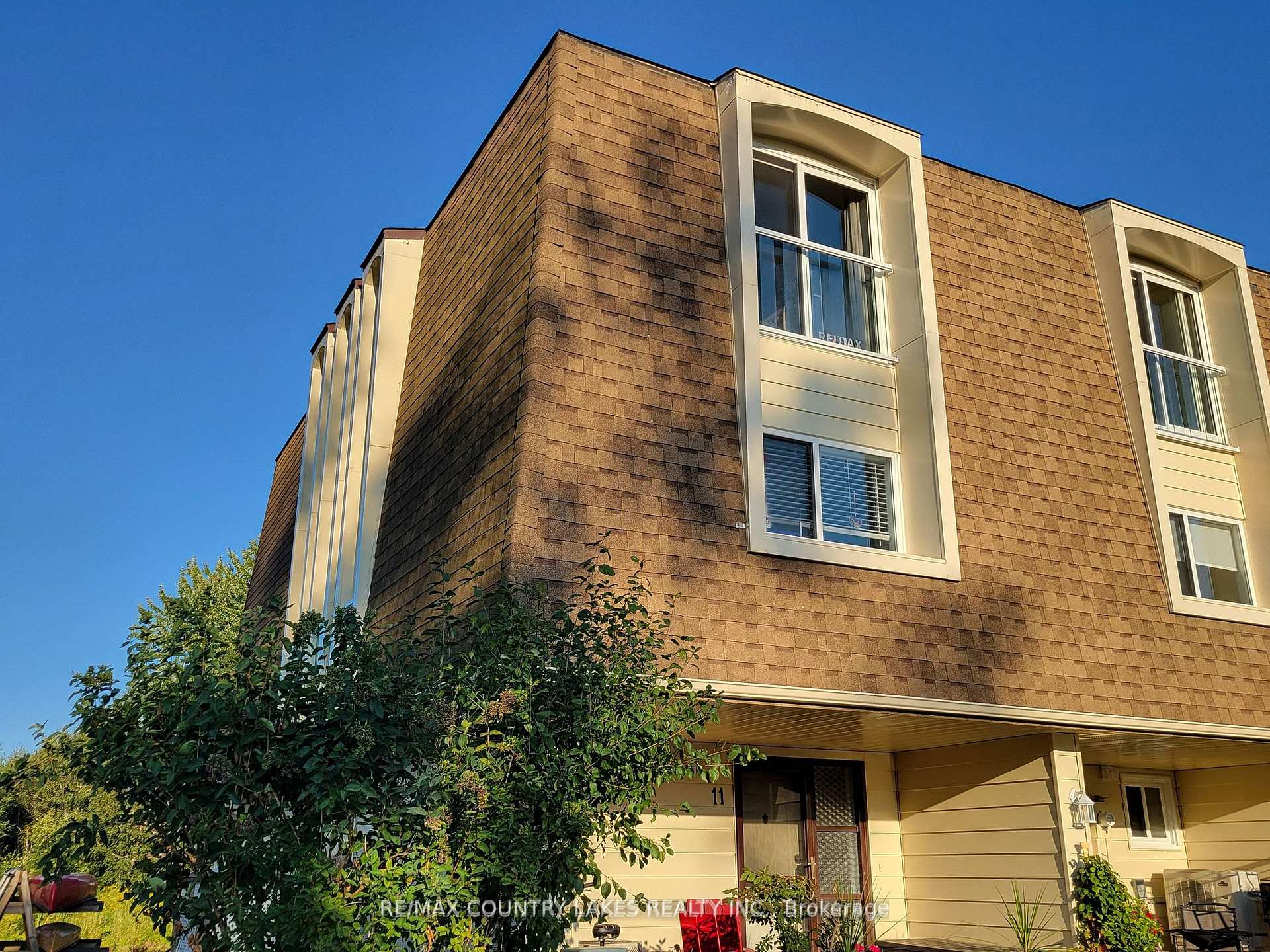 Photo 4 of Unit 11, 4 Paradise Boulevard, Ramara, Brechin — HOMEH