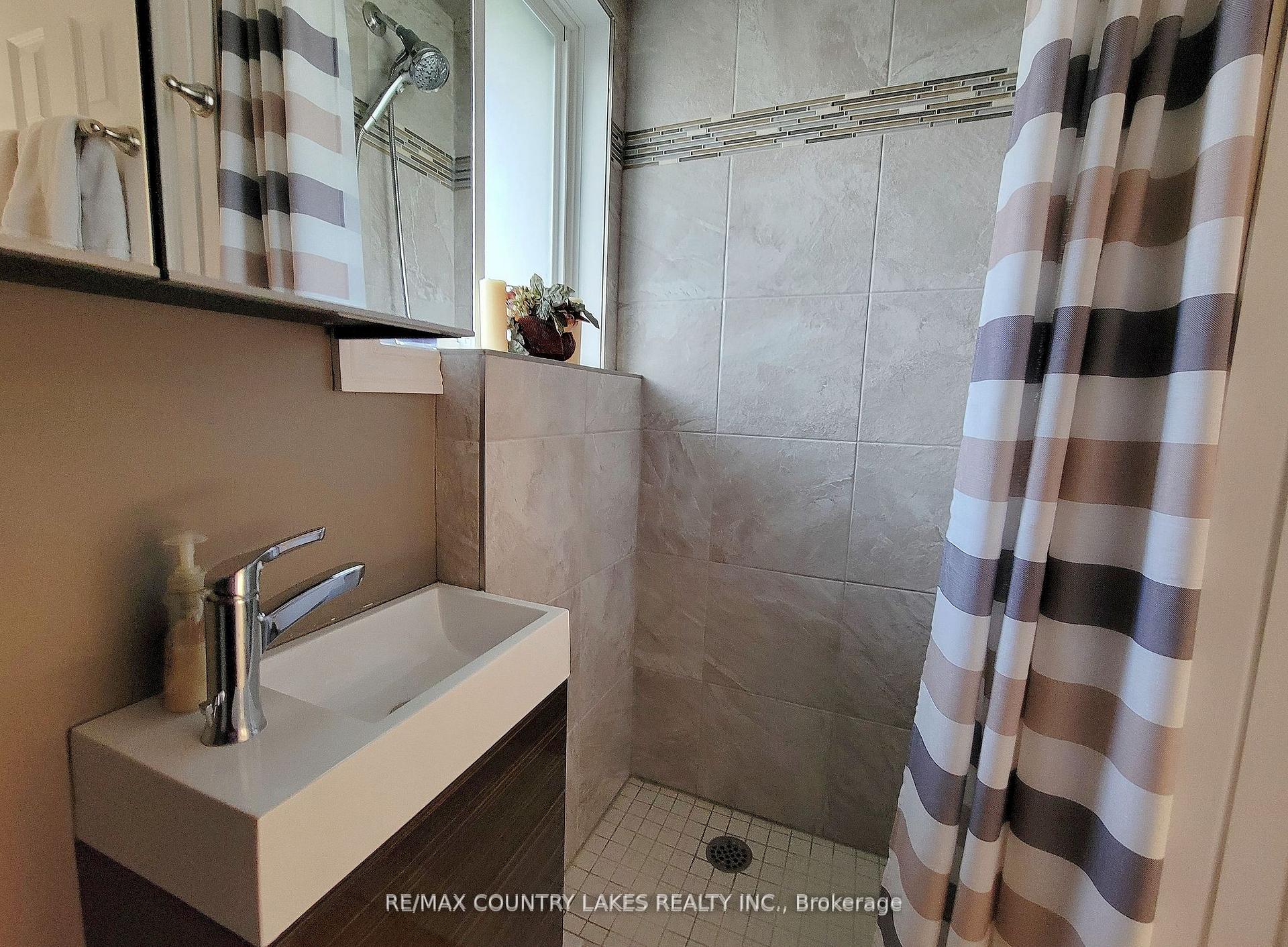Photo 8 of Unit 11, 4 Paradise Boulevard, Ramara, Brechin — HOMEH